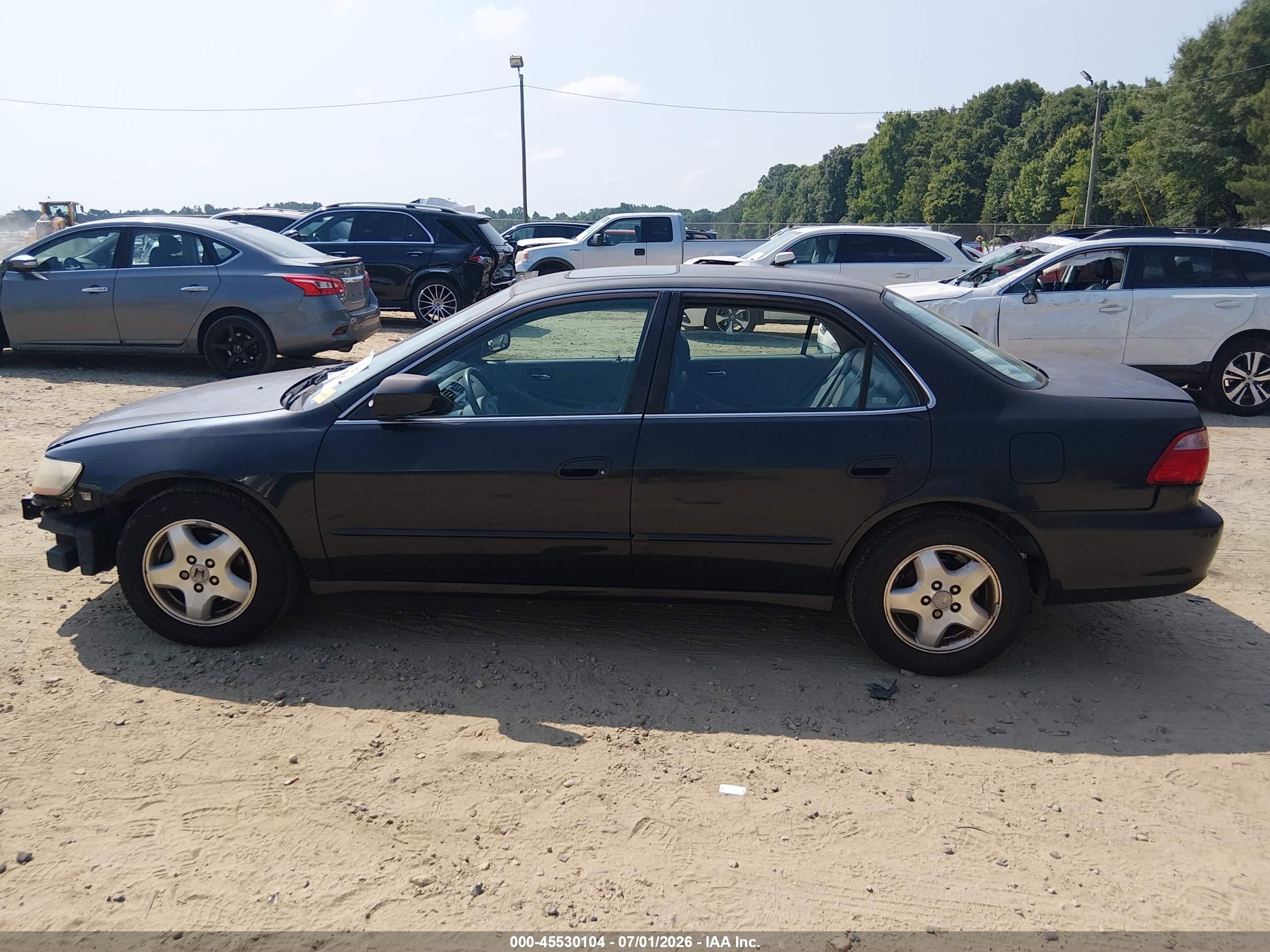 2000 Honda Accord 3.0 Ex Черный vin: 1HGCG1651YA089568