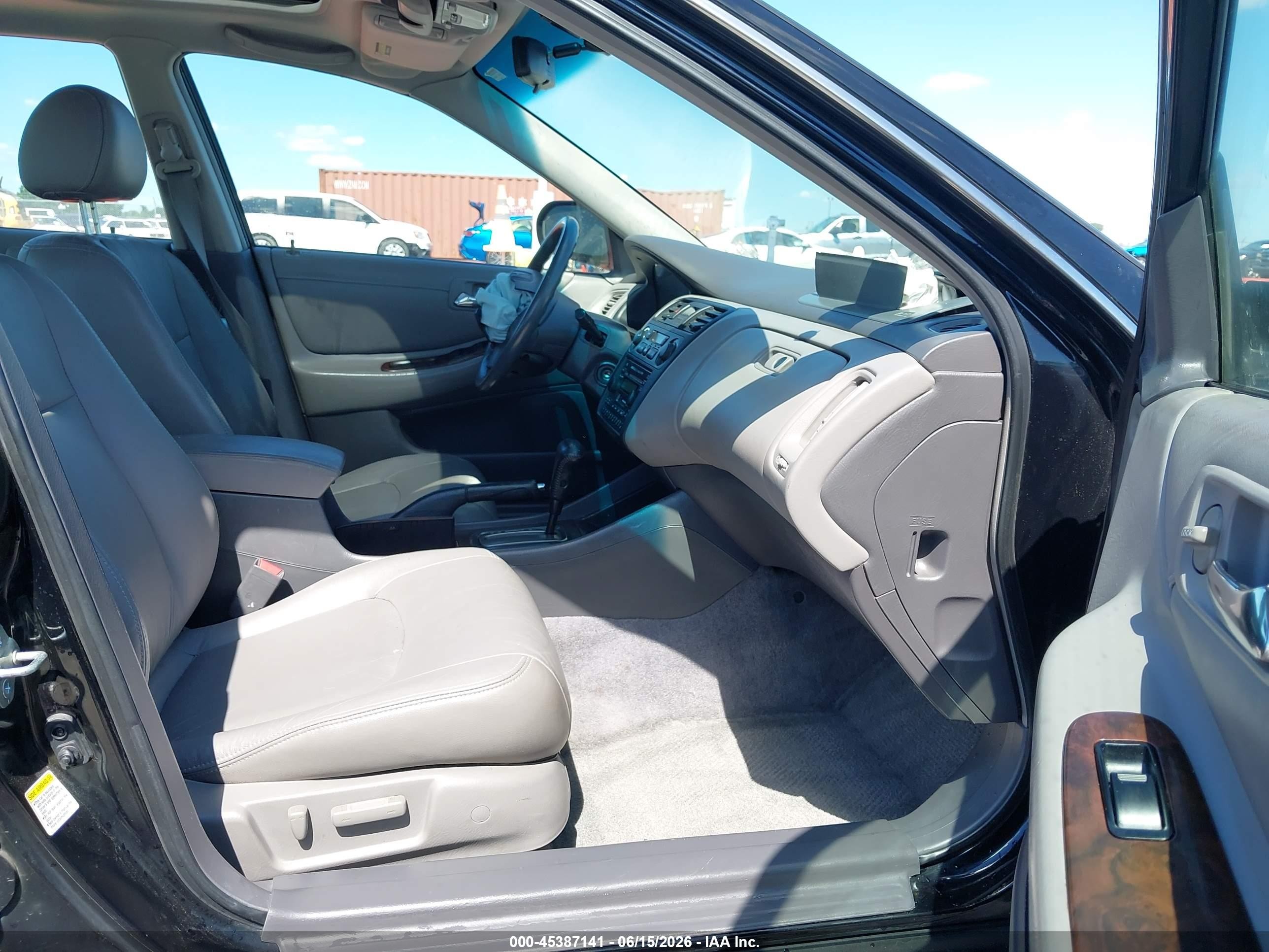 2001 Honda Accord 3.0 Ex Black vin: 1HGCG16521A085857
