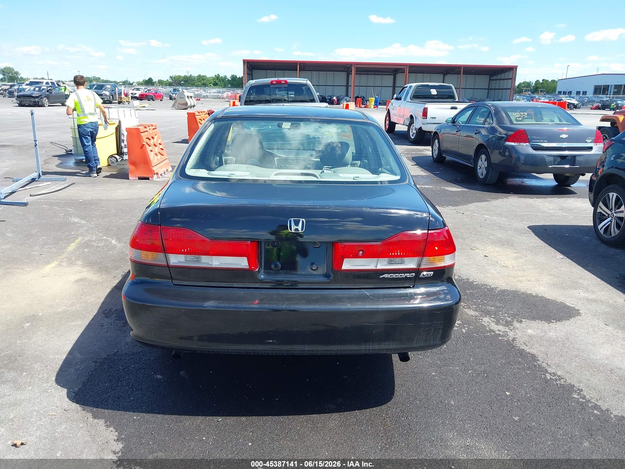 2001 Honda Accord 3.0 Ex Black vin: 1HGCG16521A085857