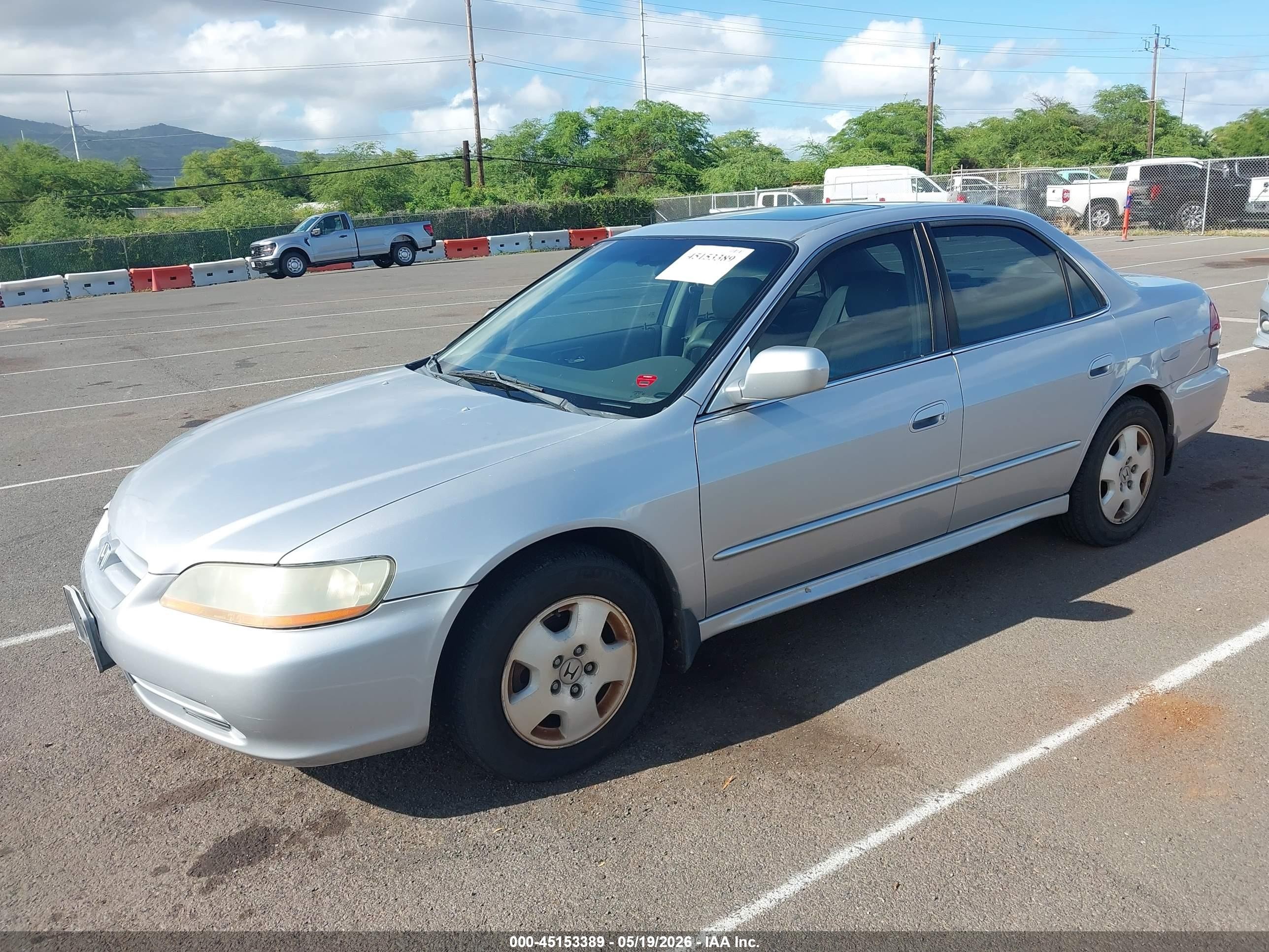 2002 Honda Accord 3.0 Ex Silver vin: 1HGCG16522A018144