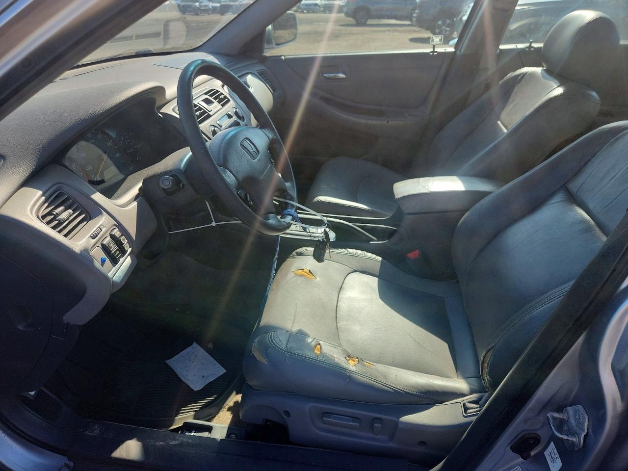 2002 Honda Accord Ex Silver vin: 1HGCG16522A050009