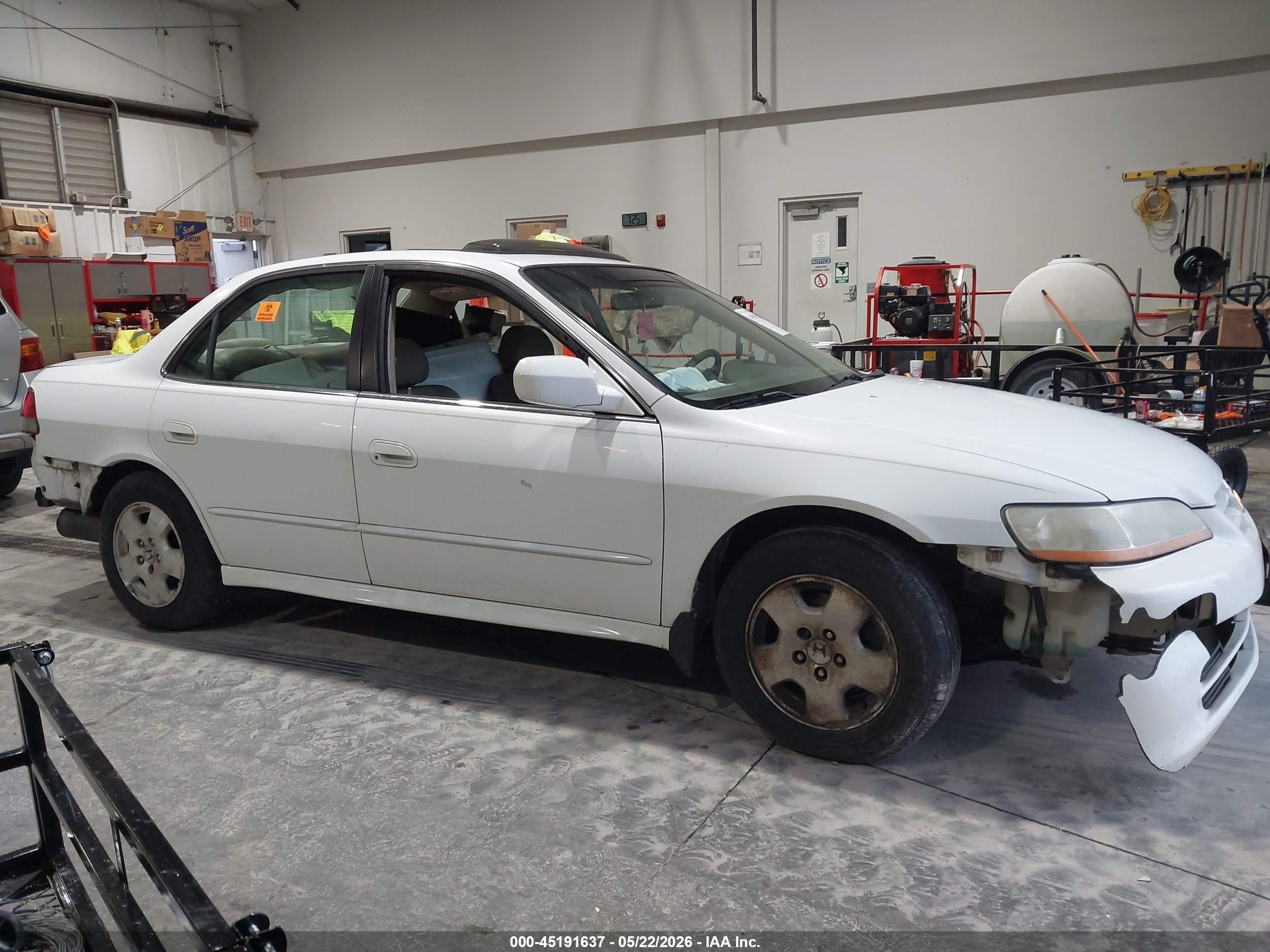 2002 Honda Accord 3.0 Ex White vin: 1HGCG16522A054206