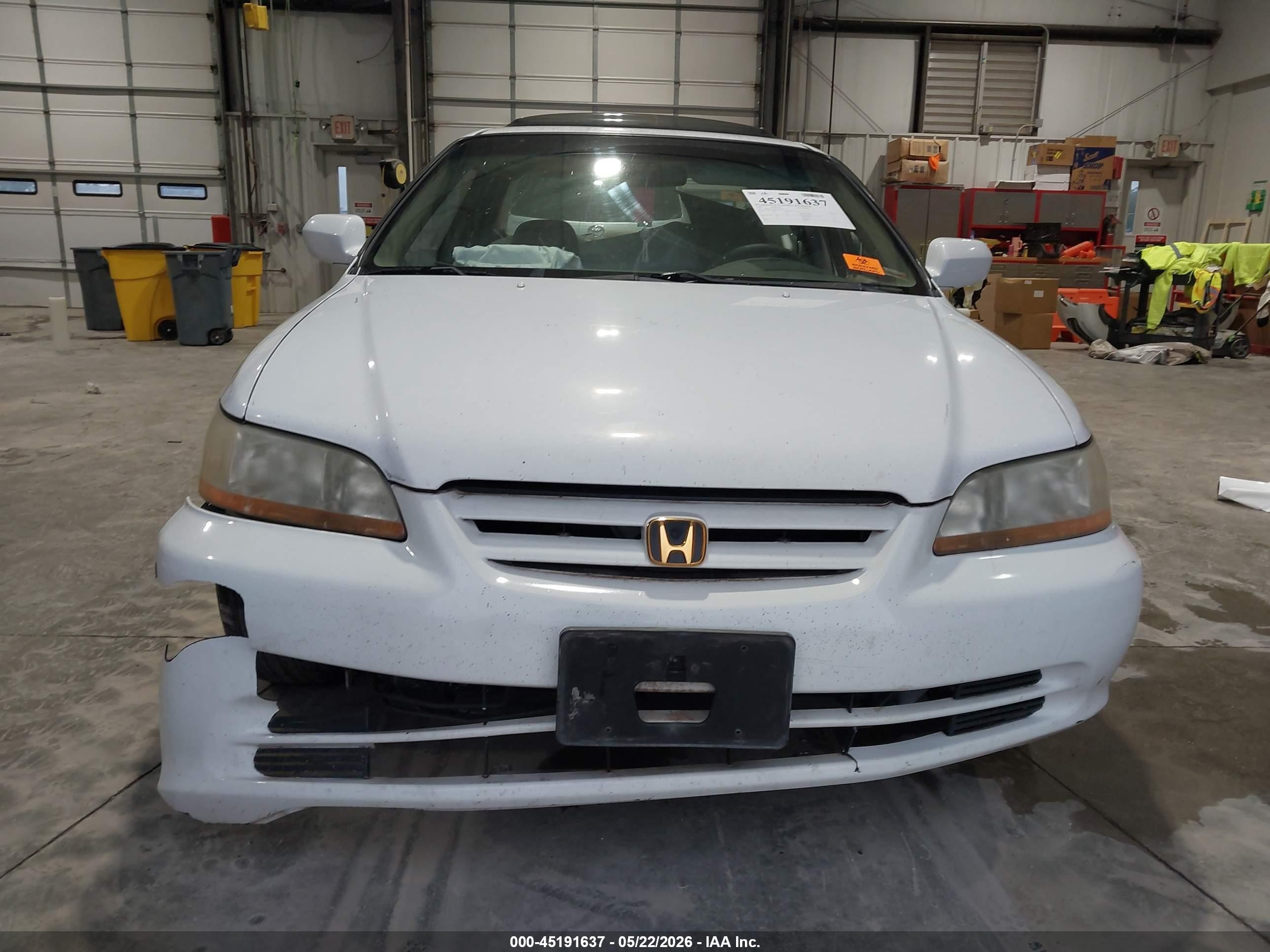 2002 Honda Accord 3.0 Ex White vin: 1HGCG16522A054206