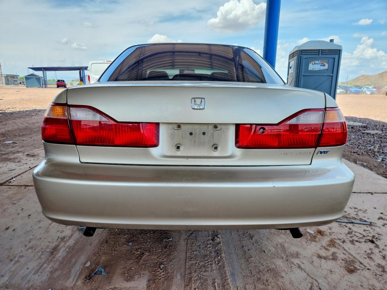 2000 Honda Accord Ex Gold vin: 1HGCG1652YA056305