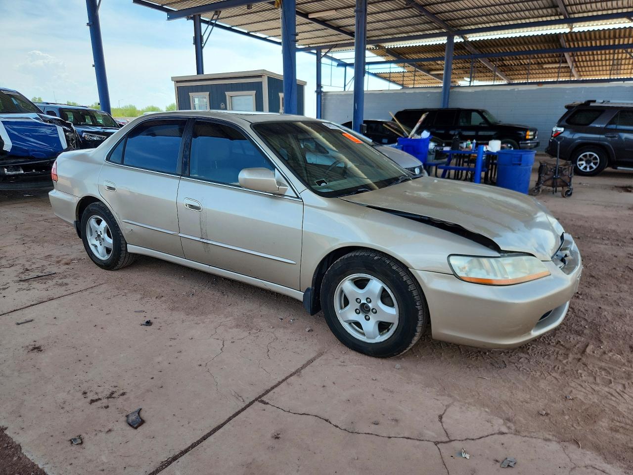 2000 Honda Accord Ex Gold vin: 1HGCG1652YA056305