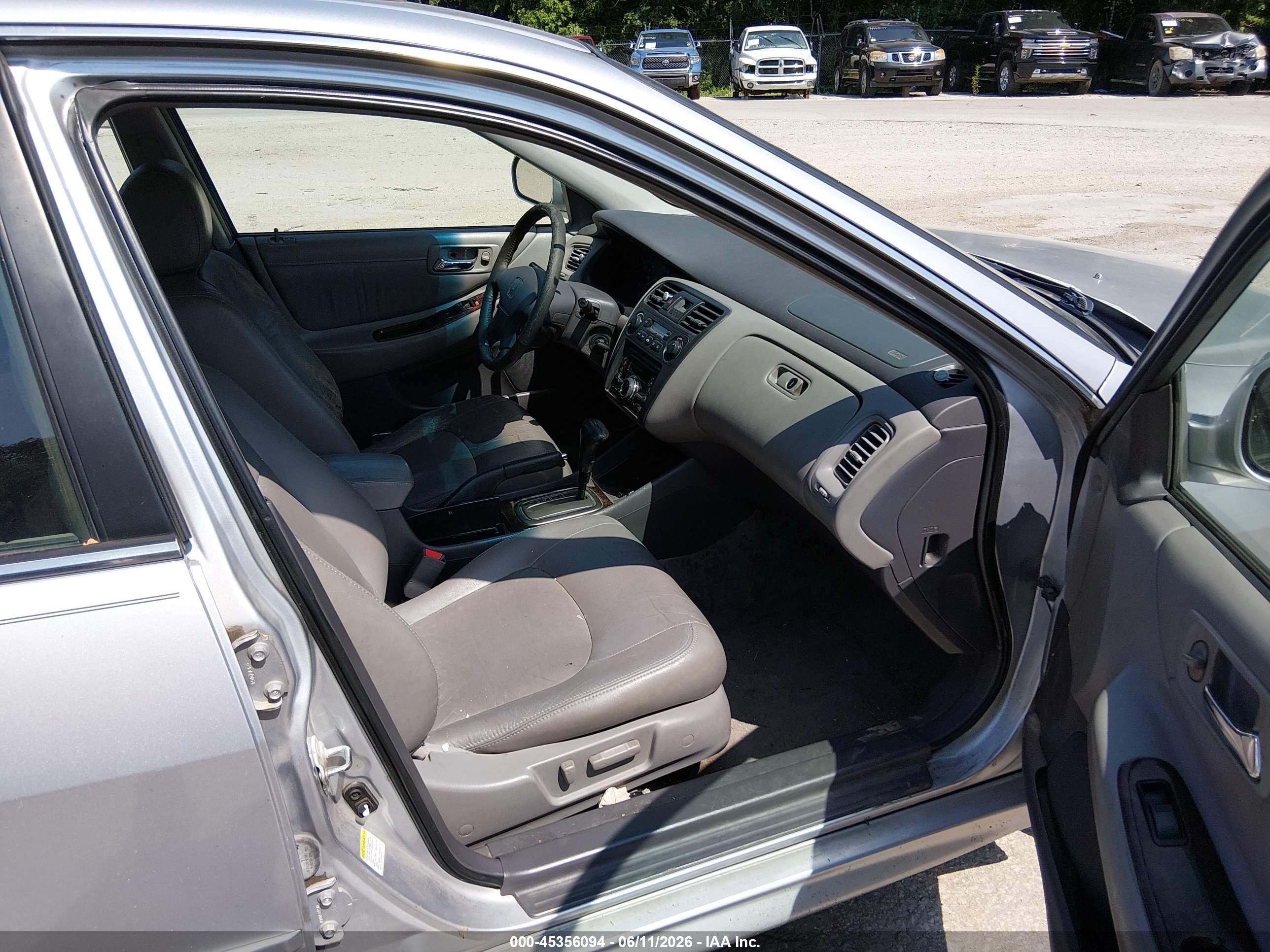 2001 Honda Accord 3.0 Ex Silver vin: 1HGCG16531A051281