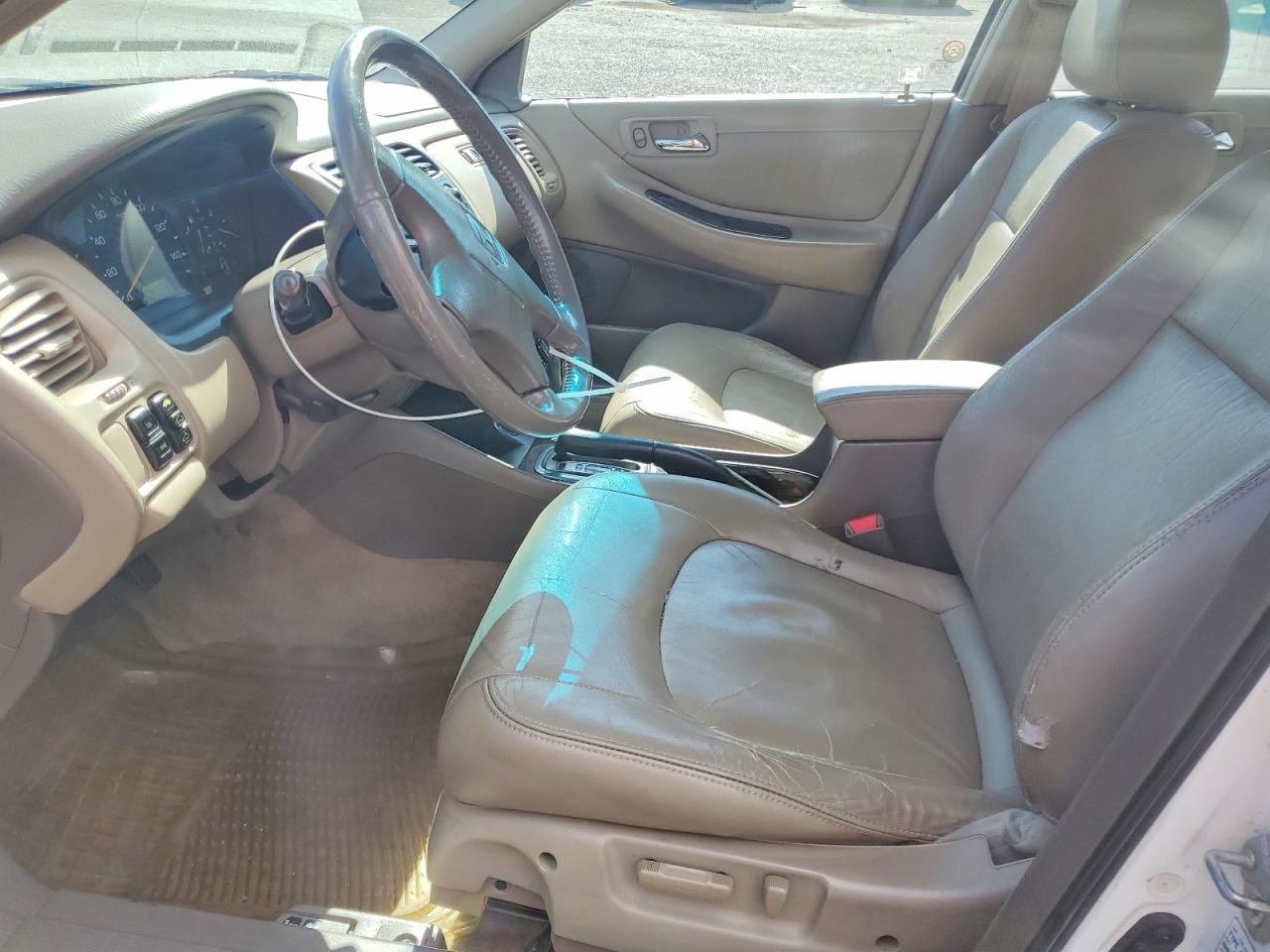 2001 Honda Accord Ex White vin: 1HGCG16531A059879