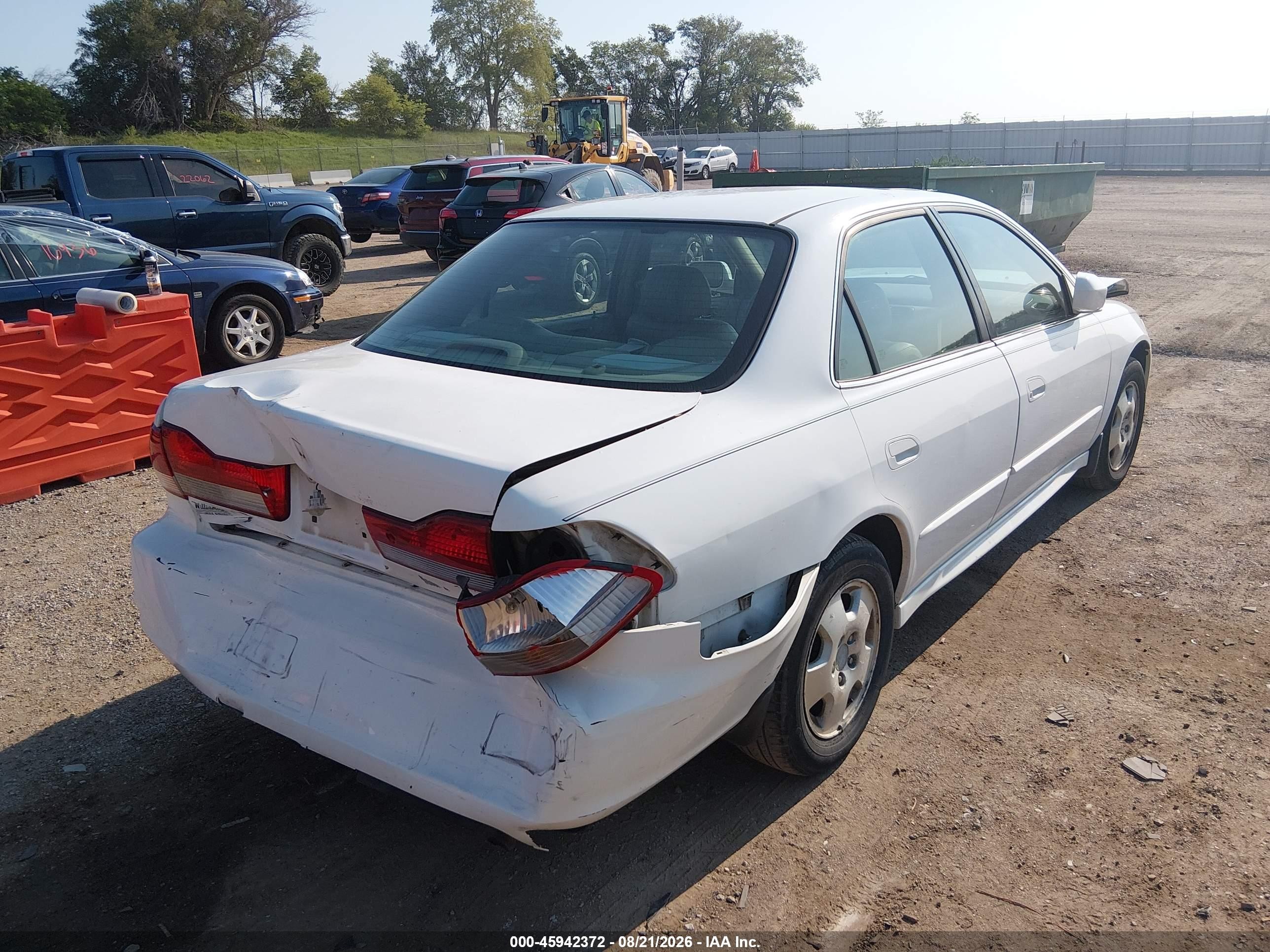 2002 Honda Accord 3.0 Ex Белый vin: 1HGCG16532A007928