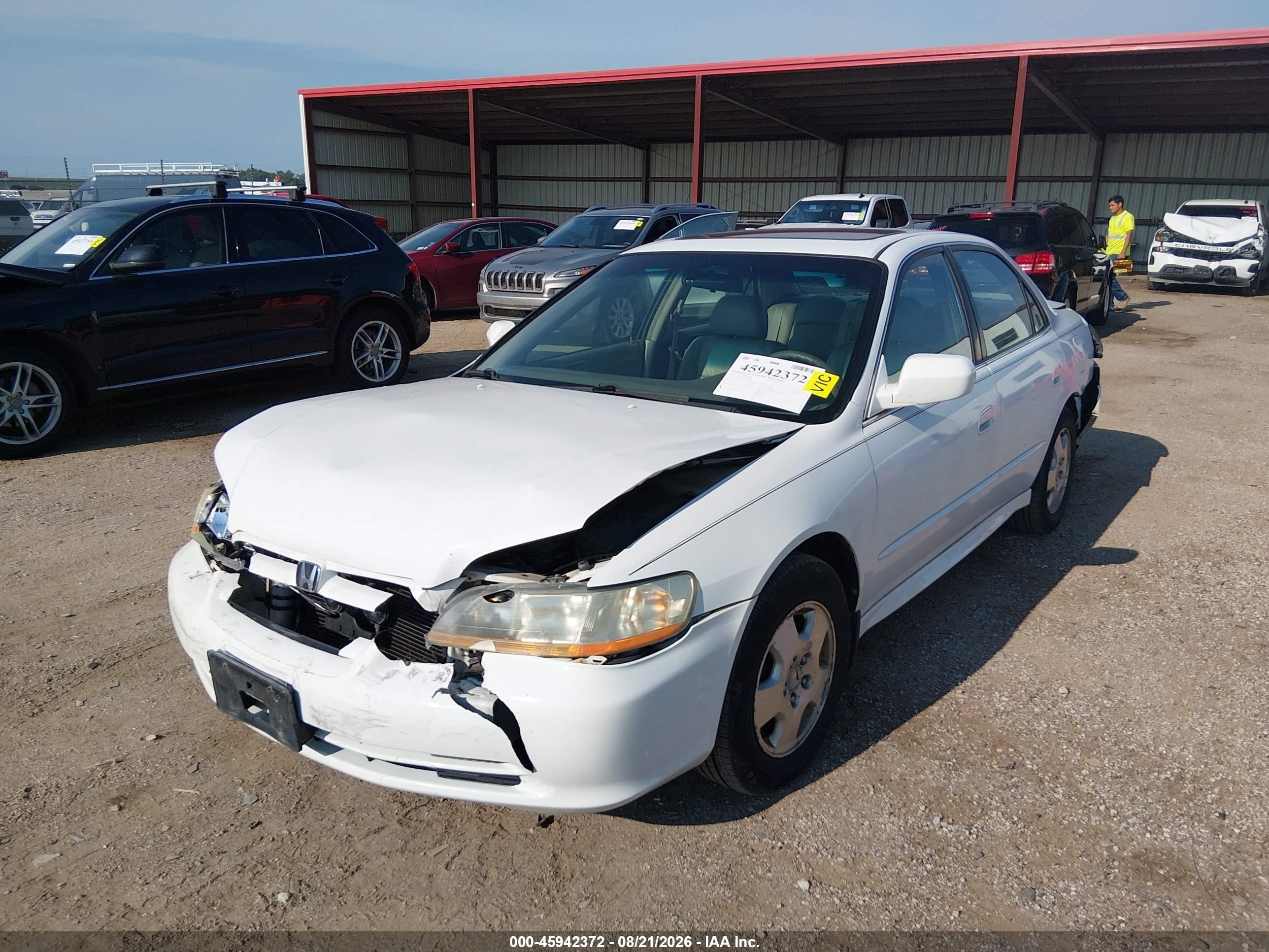 2002 Honda Accord 3.0 Ex Белый vin: 1HGCG16532A007928