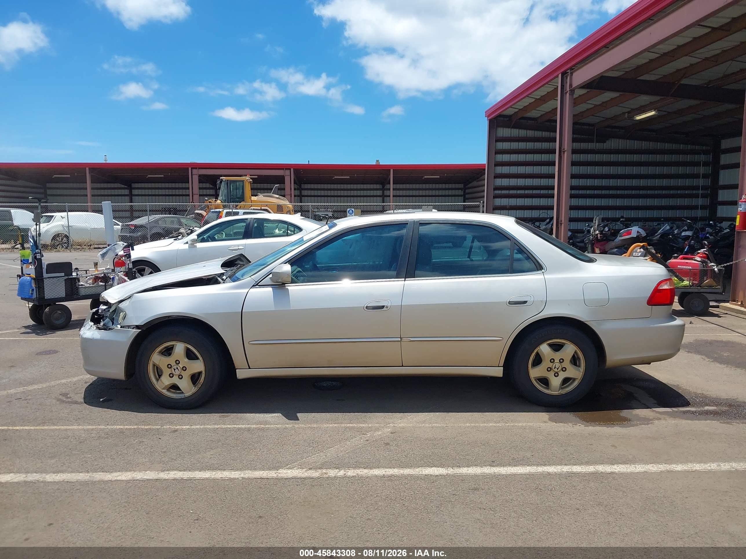 1998 Honda Accord Ex V6 Gold vin: 1HGCG1653WA053393