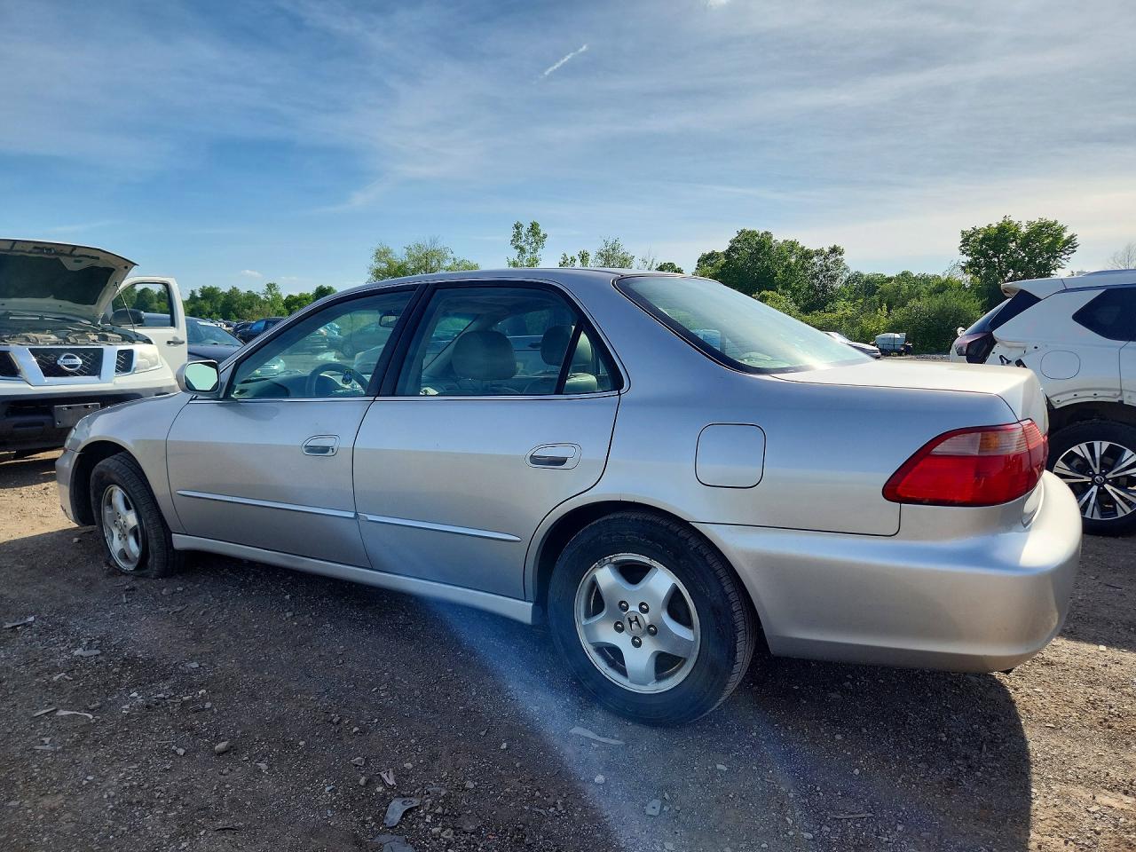 1999 Honda Accord Ex Silver vin: 1HGCG1653XA065691
