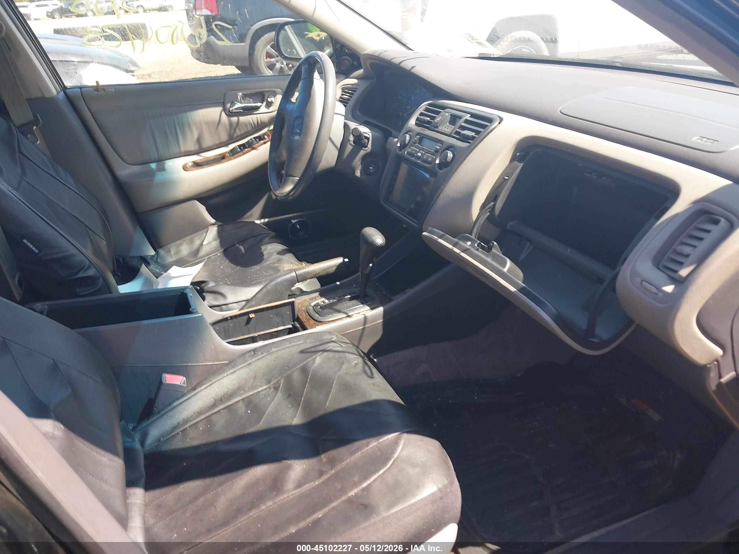 2000 Honda Accord 3.0 Ex Black vin: 1HGCG1653YA039500