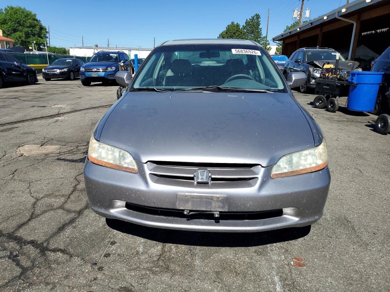 2000 Honda Accord Ex Silver vin: 1HGCG1653YA044759