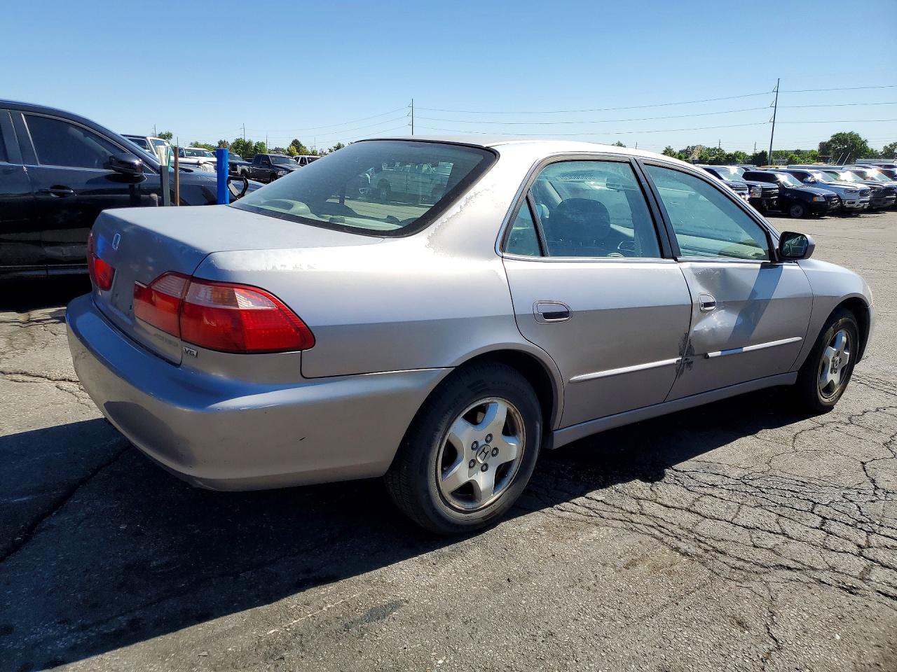 2000 Honda Accord Ex Silver vin: 1HGCG1653YA044759