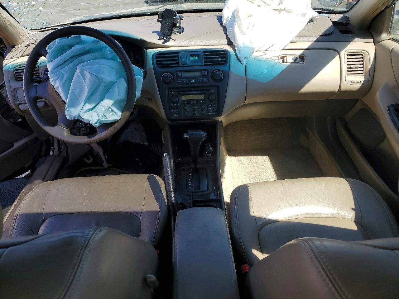 2000 Honda Accord Ex Gold vin: 1HGCG1653YA049511