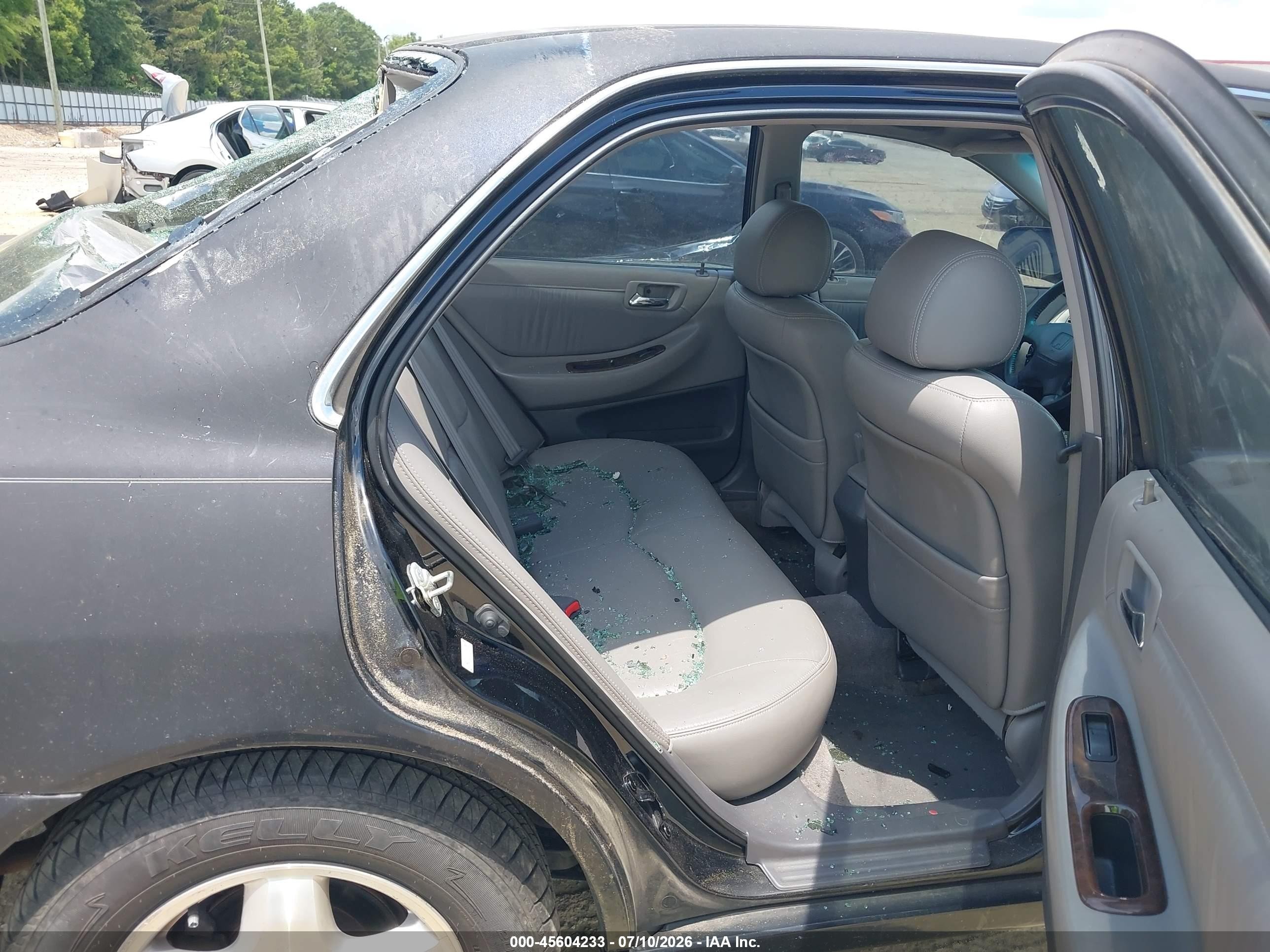 2000 Honda Accord 3.0 Ex Black vin: 1HGCG1653YA051453