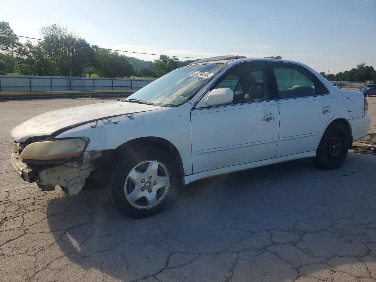 1HGCG1653YA065899