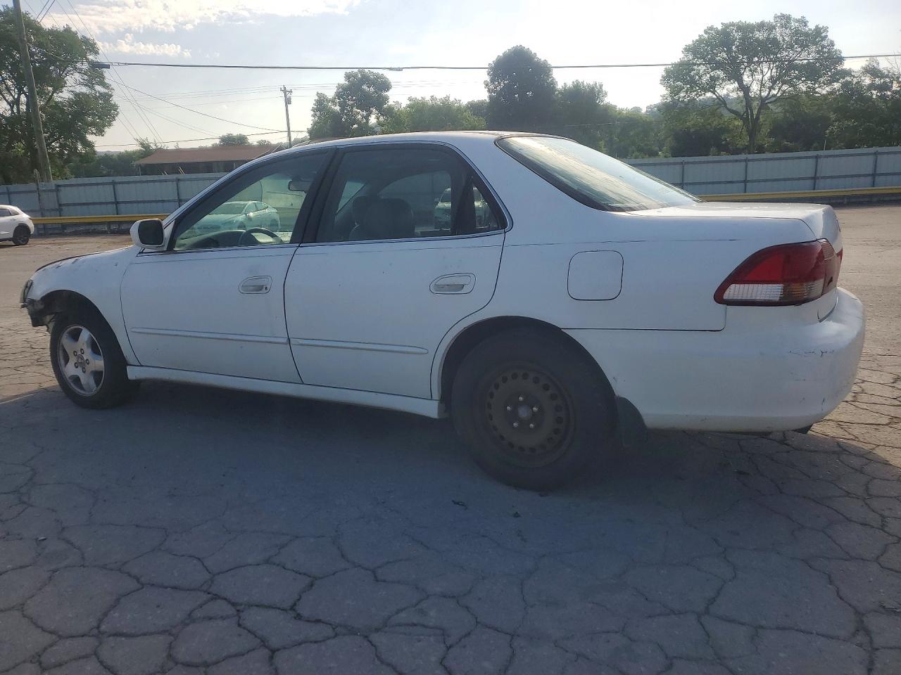 2000 Honda Accord Ex White vin: 1HGCG1653YA065899