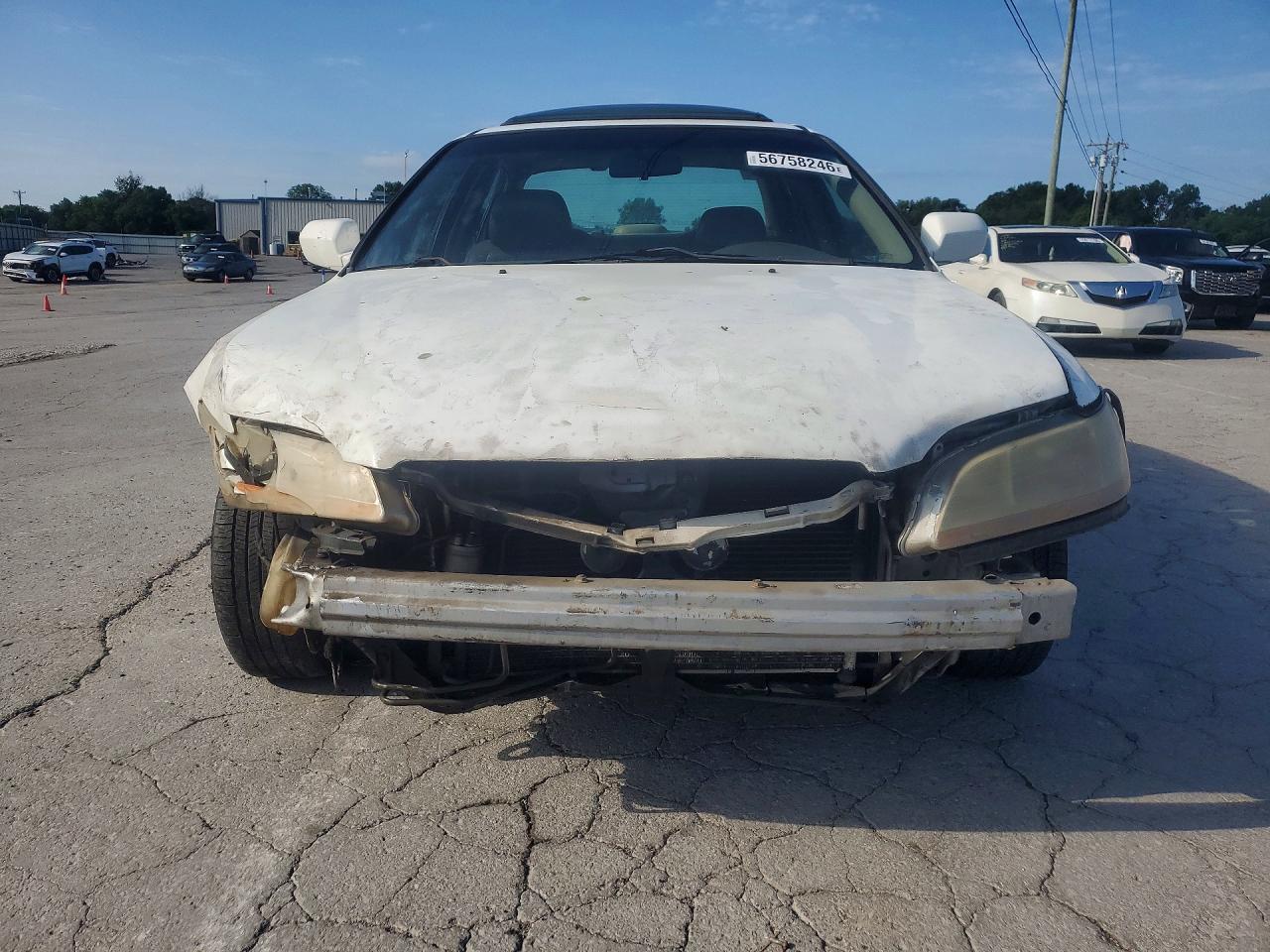 2000 Honda Accord Ex White vin: 1HGCG1653YA065899