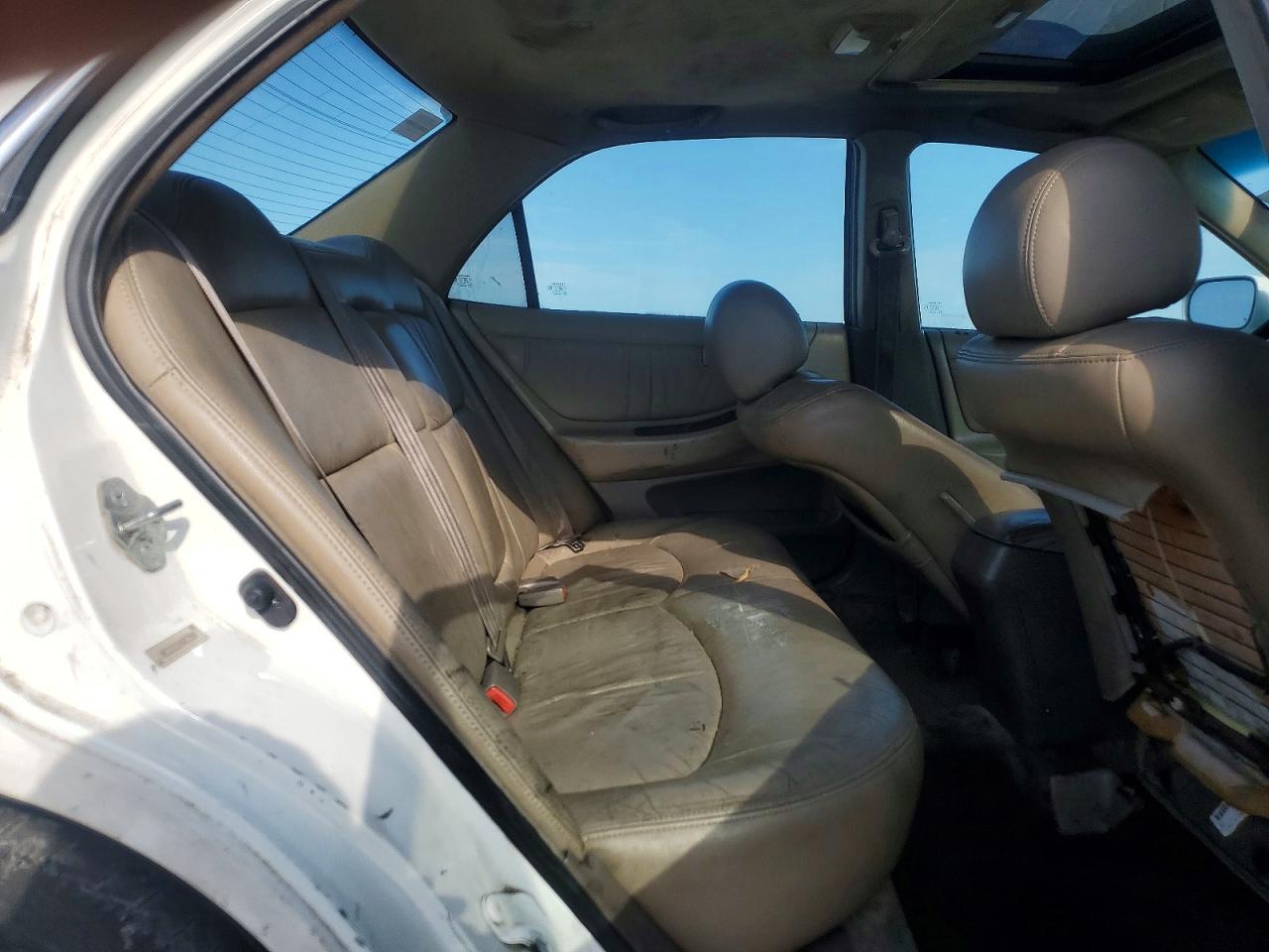 2000 Honda Accord Ex White vin: 1HGCG1653YA065899