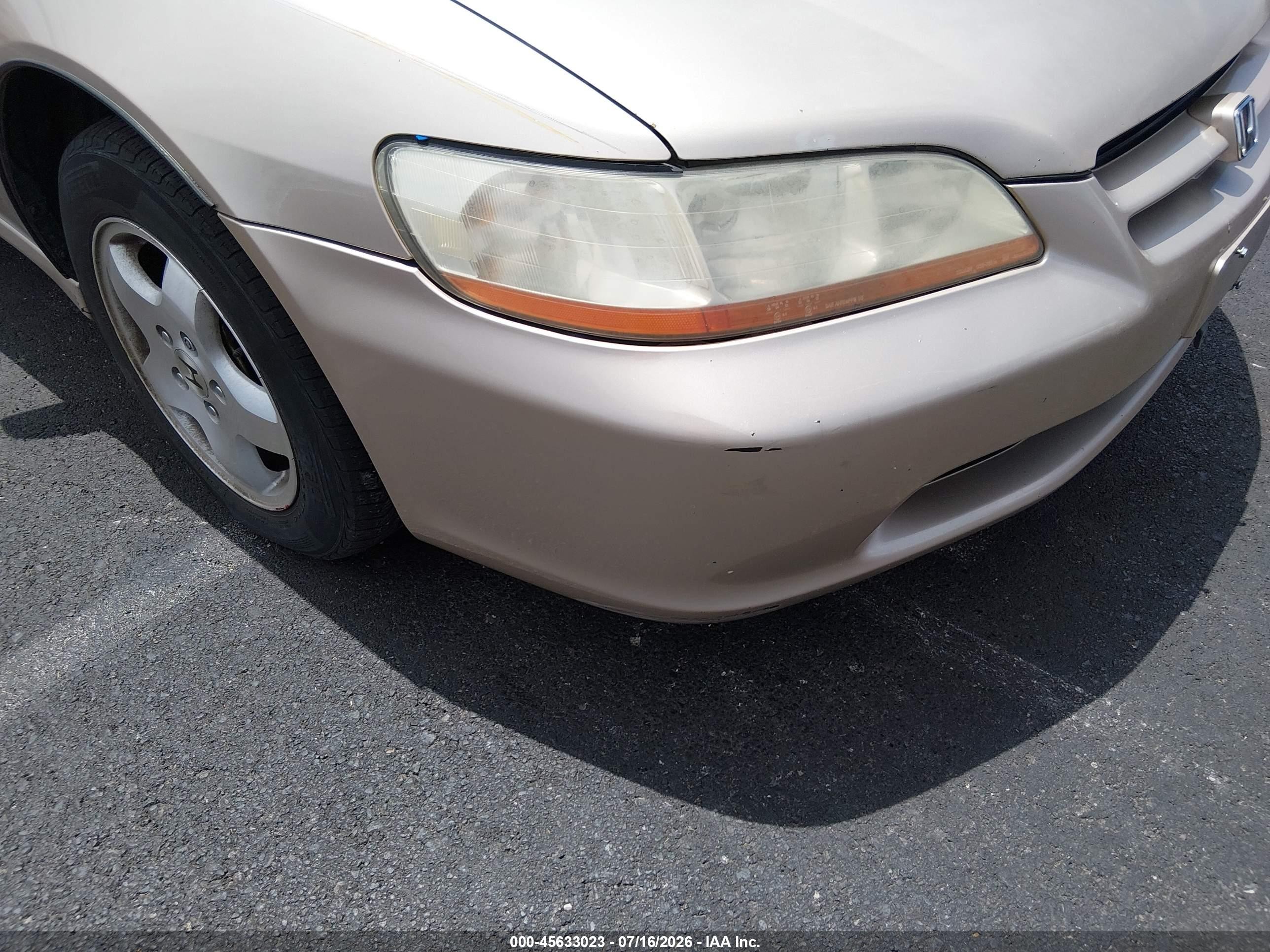 2000 Honda Accord 3.0 Ex Gold vin: 1HGCG1653YA067460