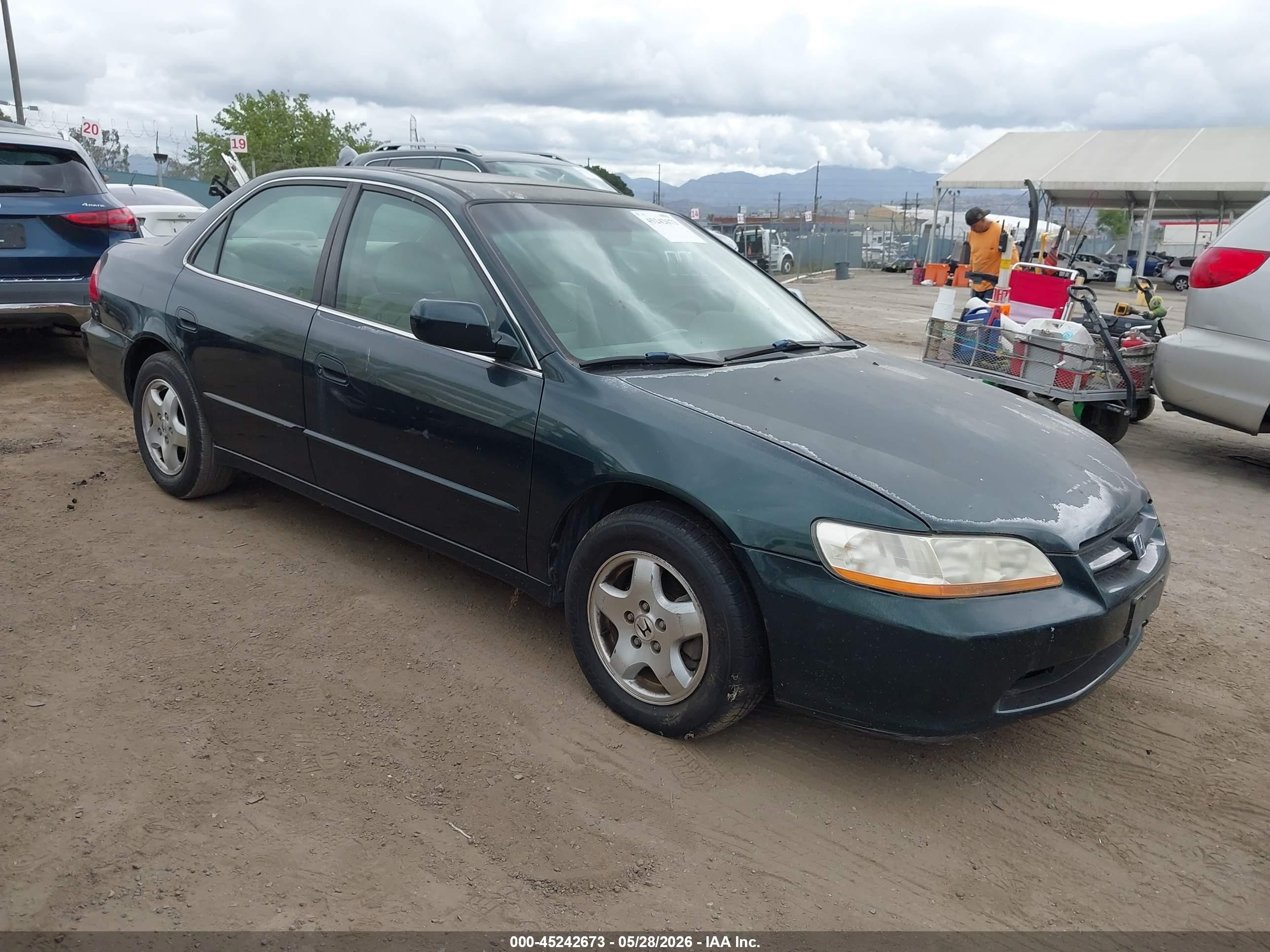 1HGCG1653YA100859