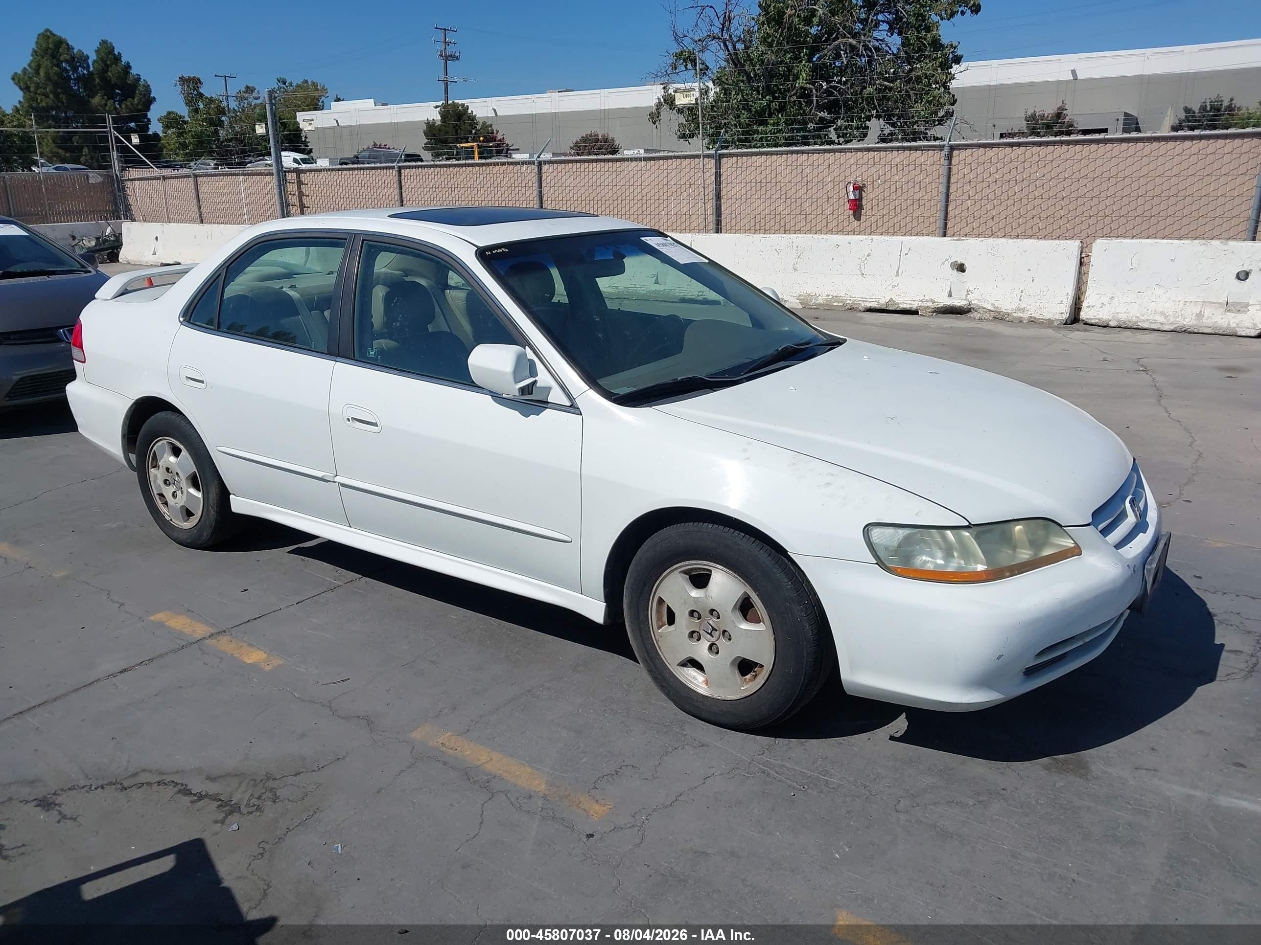 2001 Honda Accord 3.0 Ex White vin: 1HGCG16541A053525