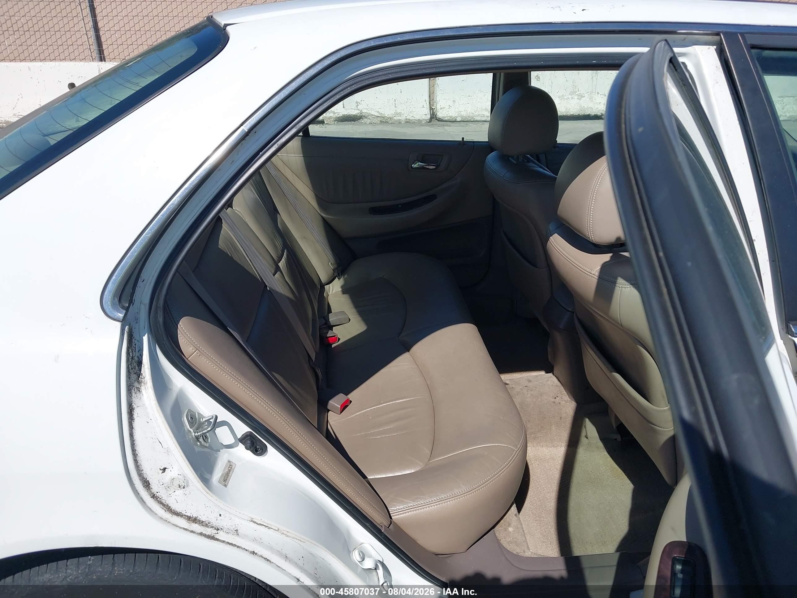 2001 Honda Accord 3.0 Ex White vin: 1HGCG16541A053525