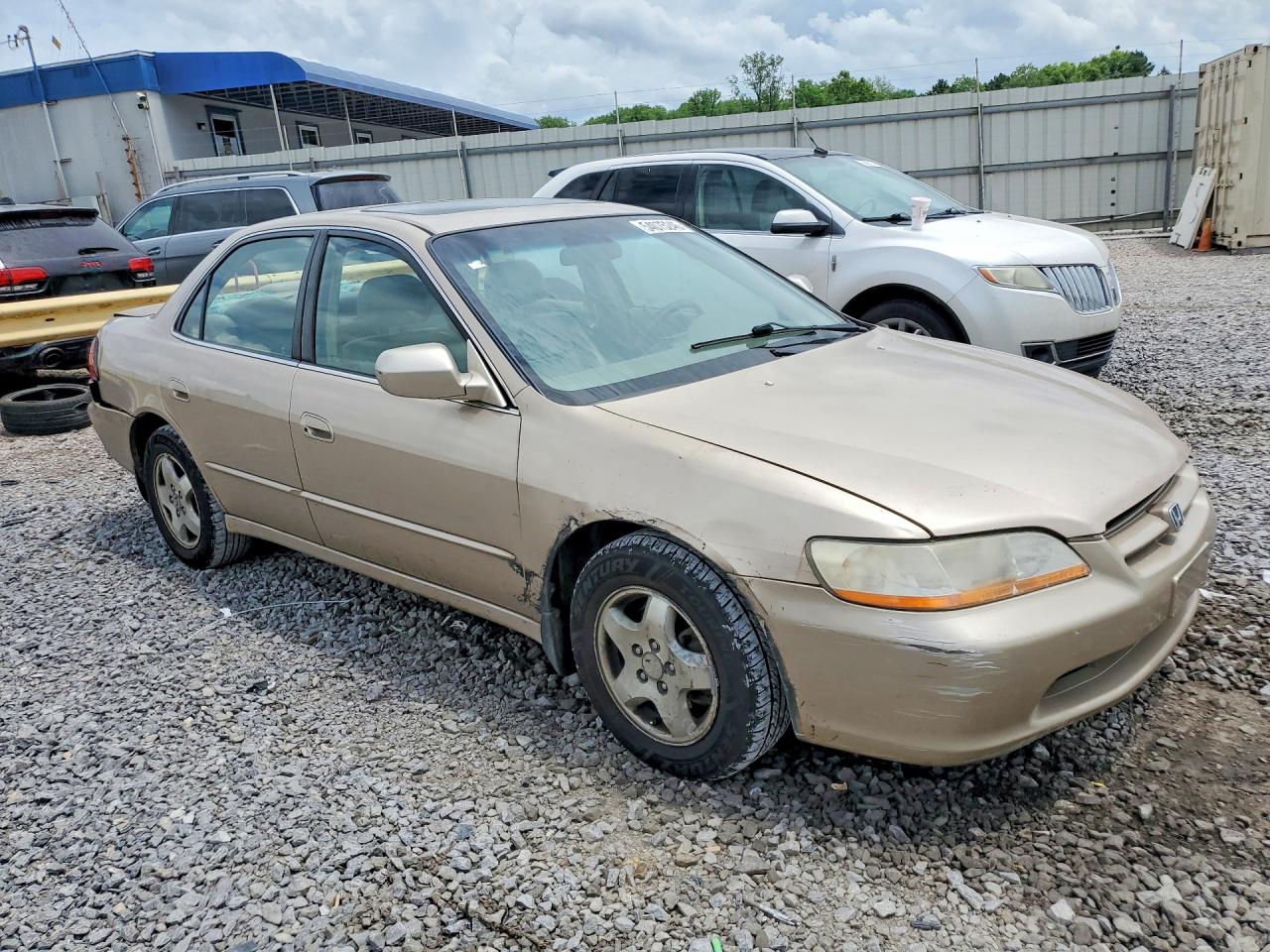2000 Honda Accord Ex Beige vin: 1HGCG1654YA088334