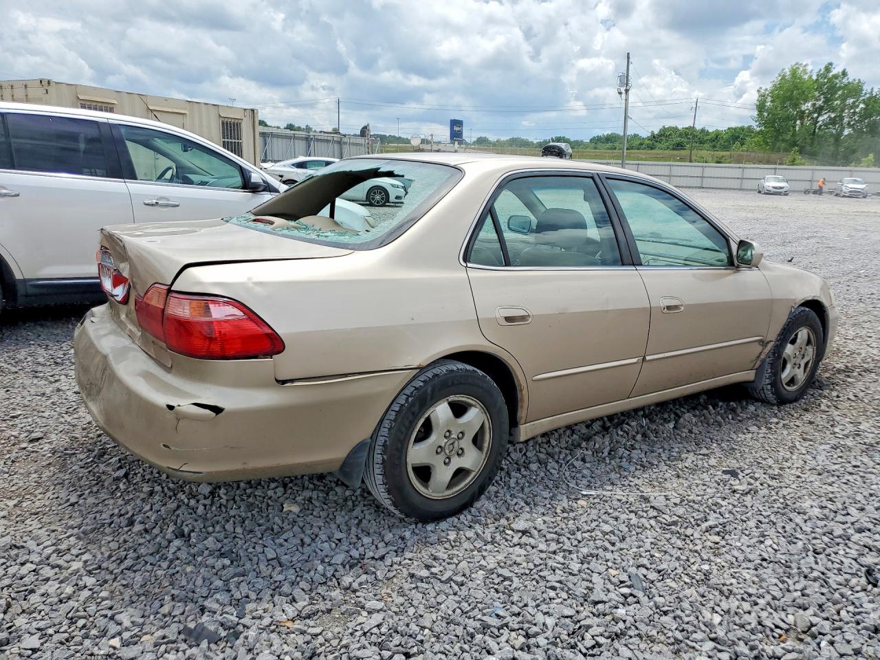 2000 Honda Accord Ex Beige vin: 1HGCG1654YA088334