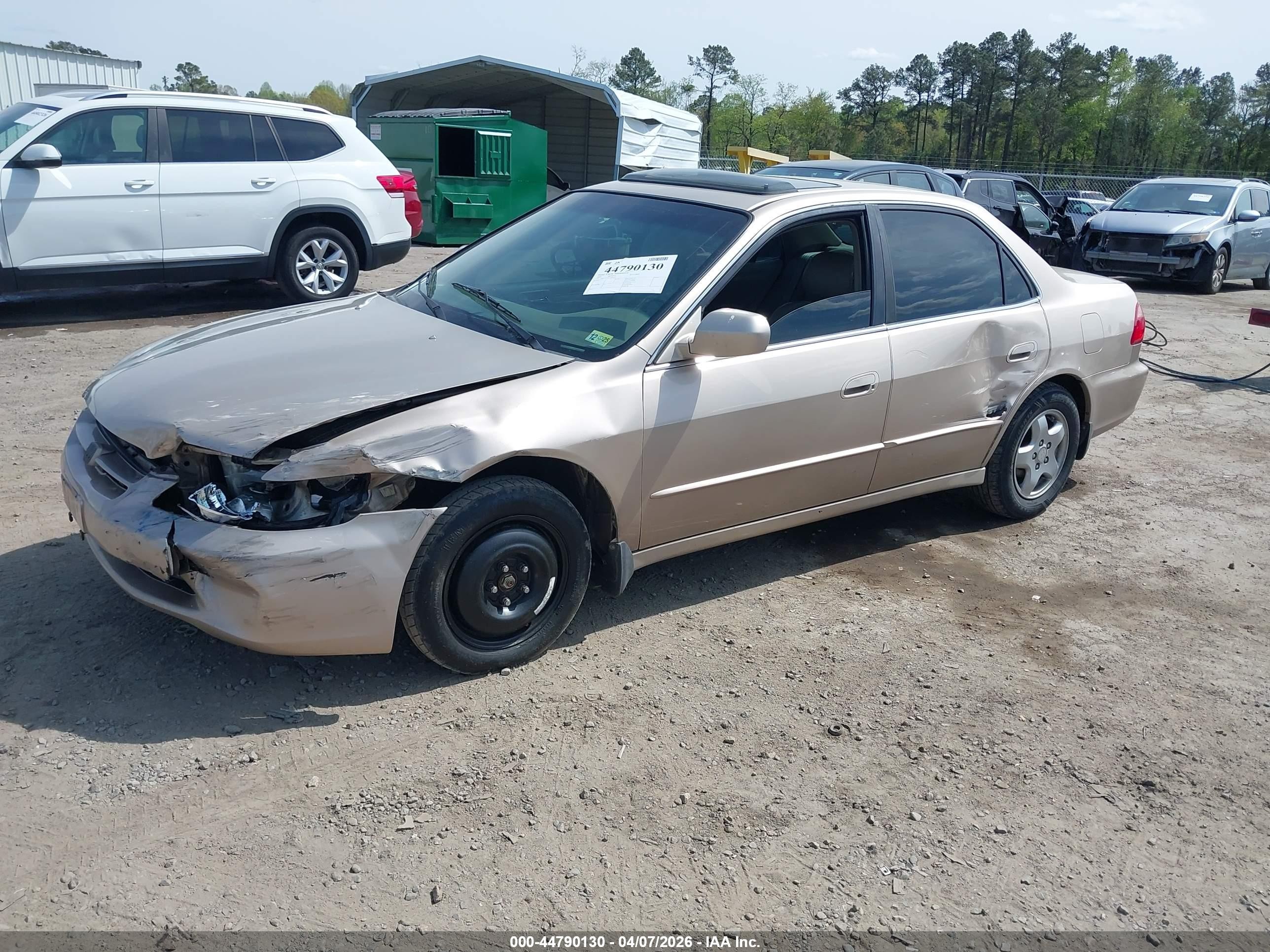 2000 Honda Accord 3.0 Ex Gold vin: 1HGCG1654YA090147