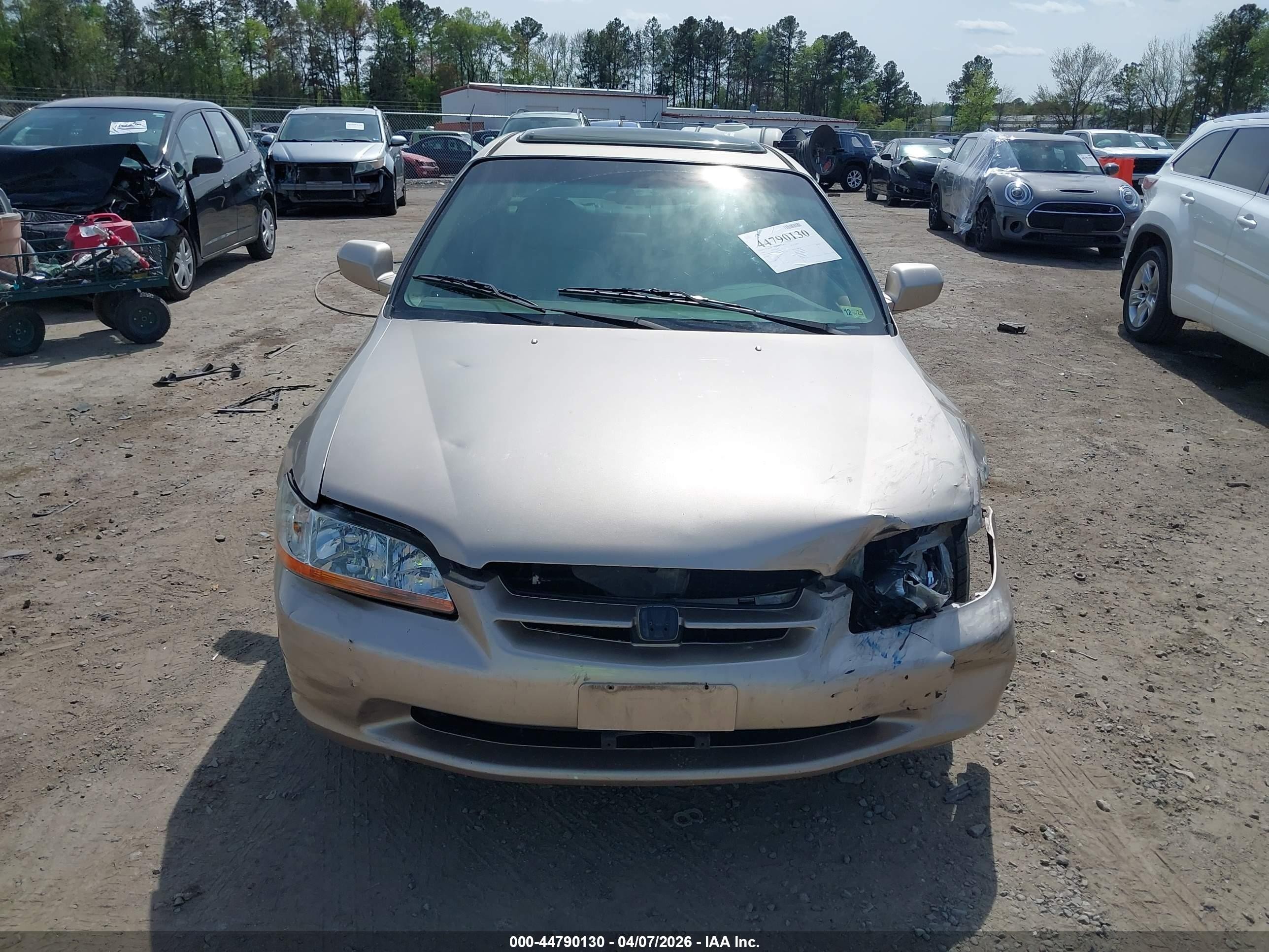 2000 Honda Accord 3.0 Ex Gold vin: 1HGCG1654YA090147