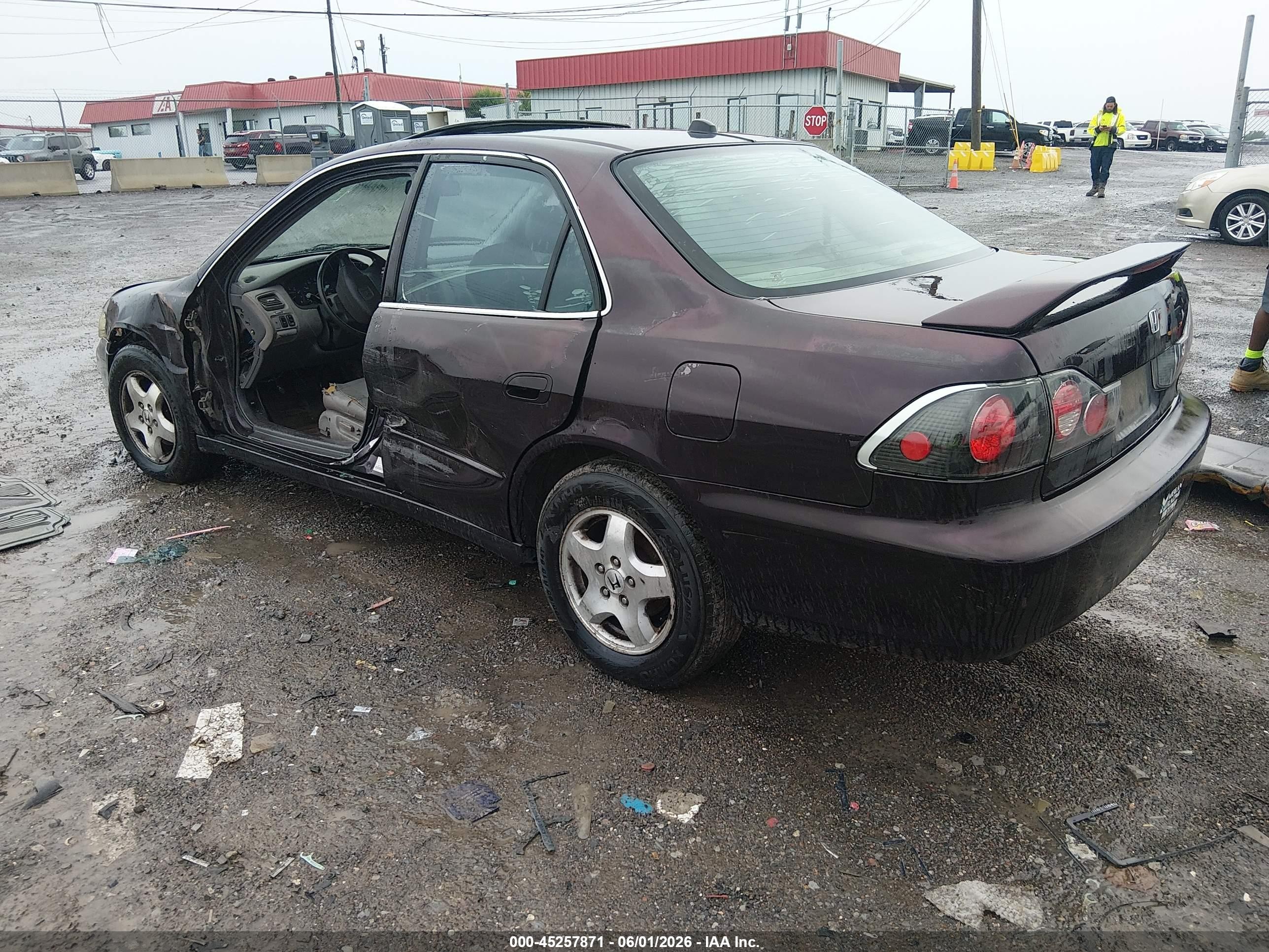 1998 Honda Accord Ex V6 Purple vin: 1HGCG1655WA010089