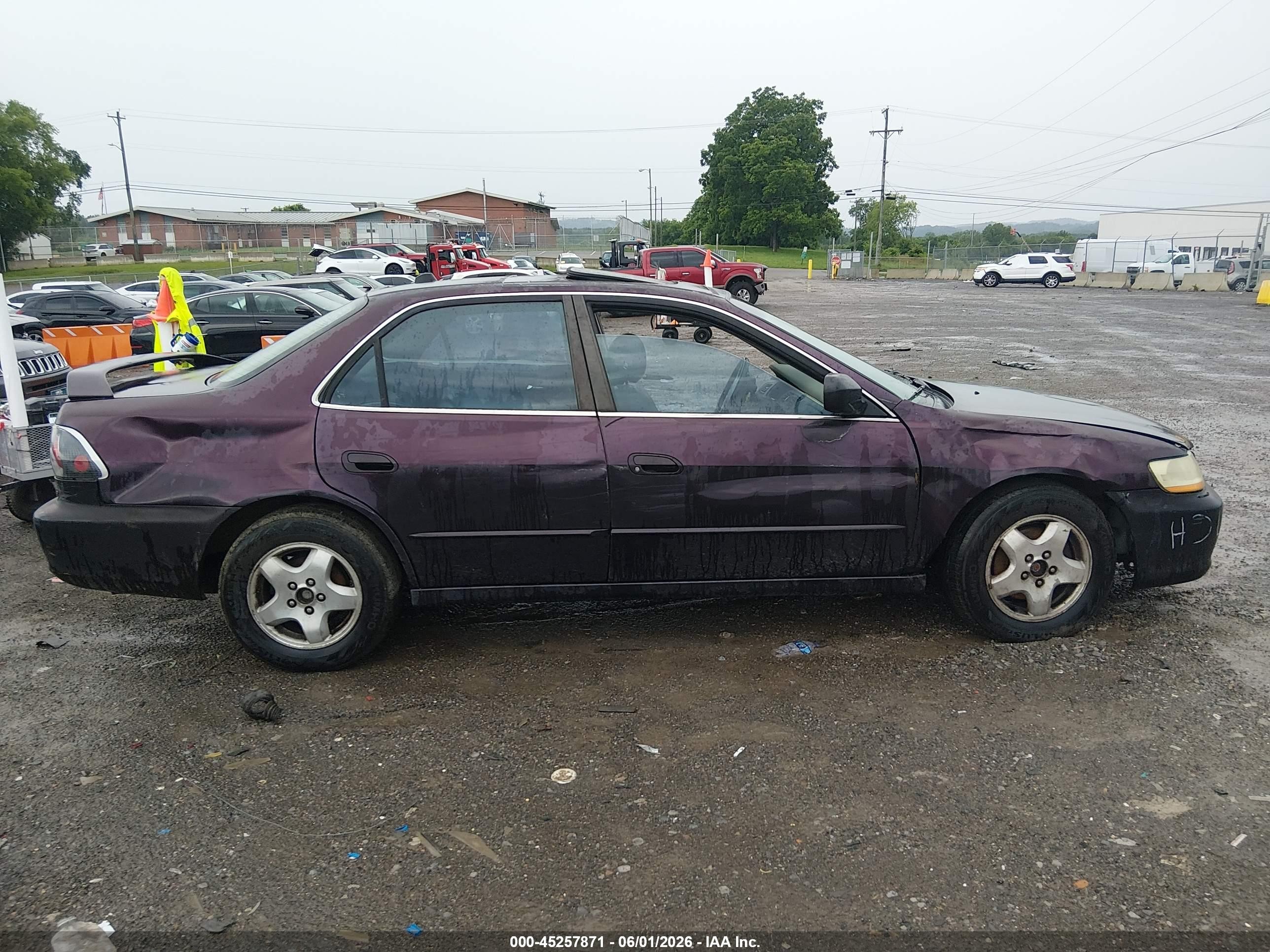 1998 Honda Accord Ex V6 Purple vin: 1HGCG1655WA010089