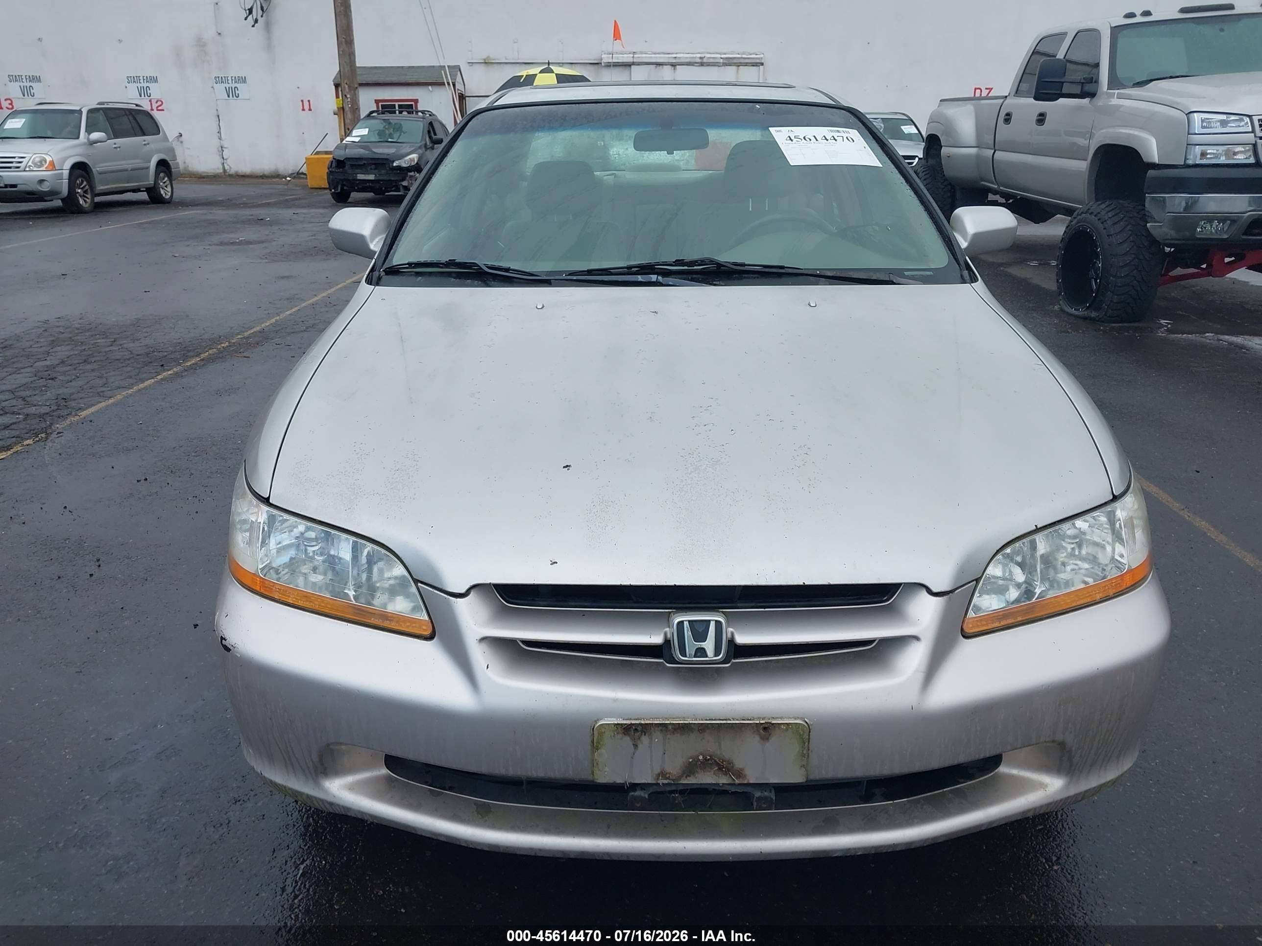 1998 Honda Accord Ex V6 Silver vin: 1HGCG1655WA062936