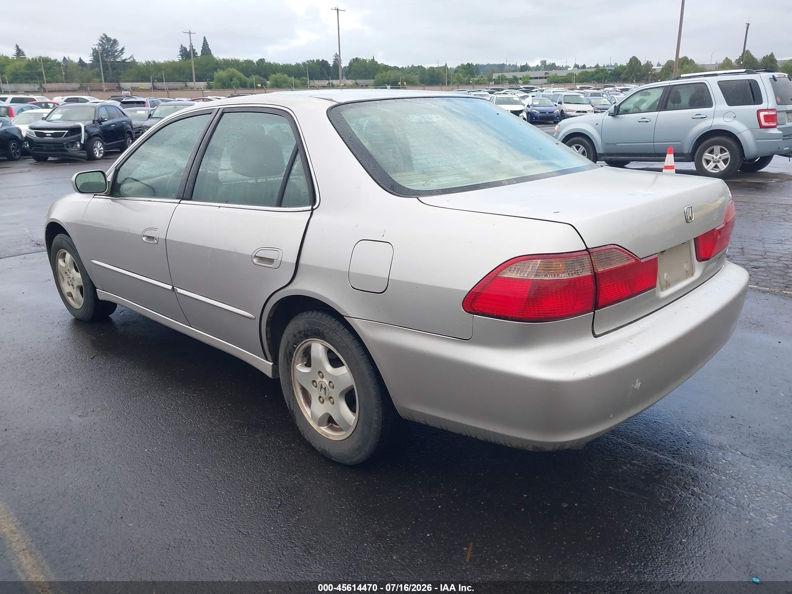 1998 Honda Accord Ex V6 Silver vin: 1HGCG1655WA062936