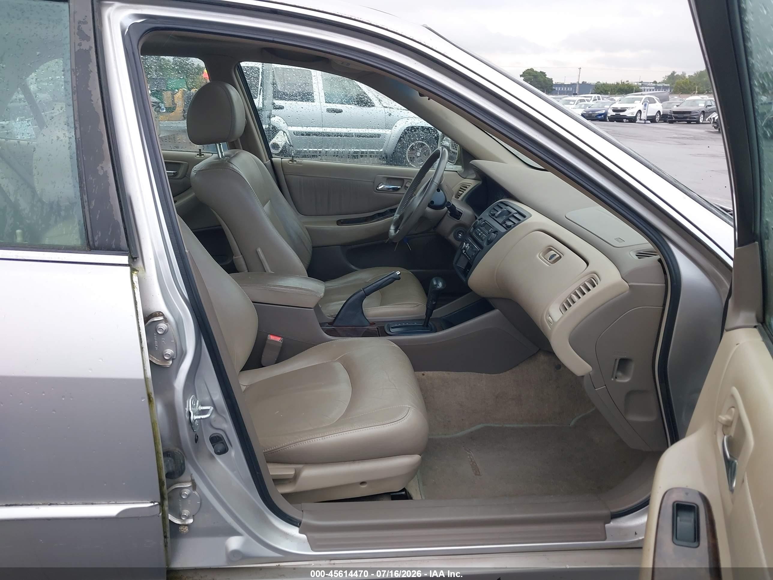 1998 Honda Accord Ex V6 Silver vin: 1HGCG1655WA062936