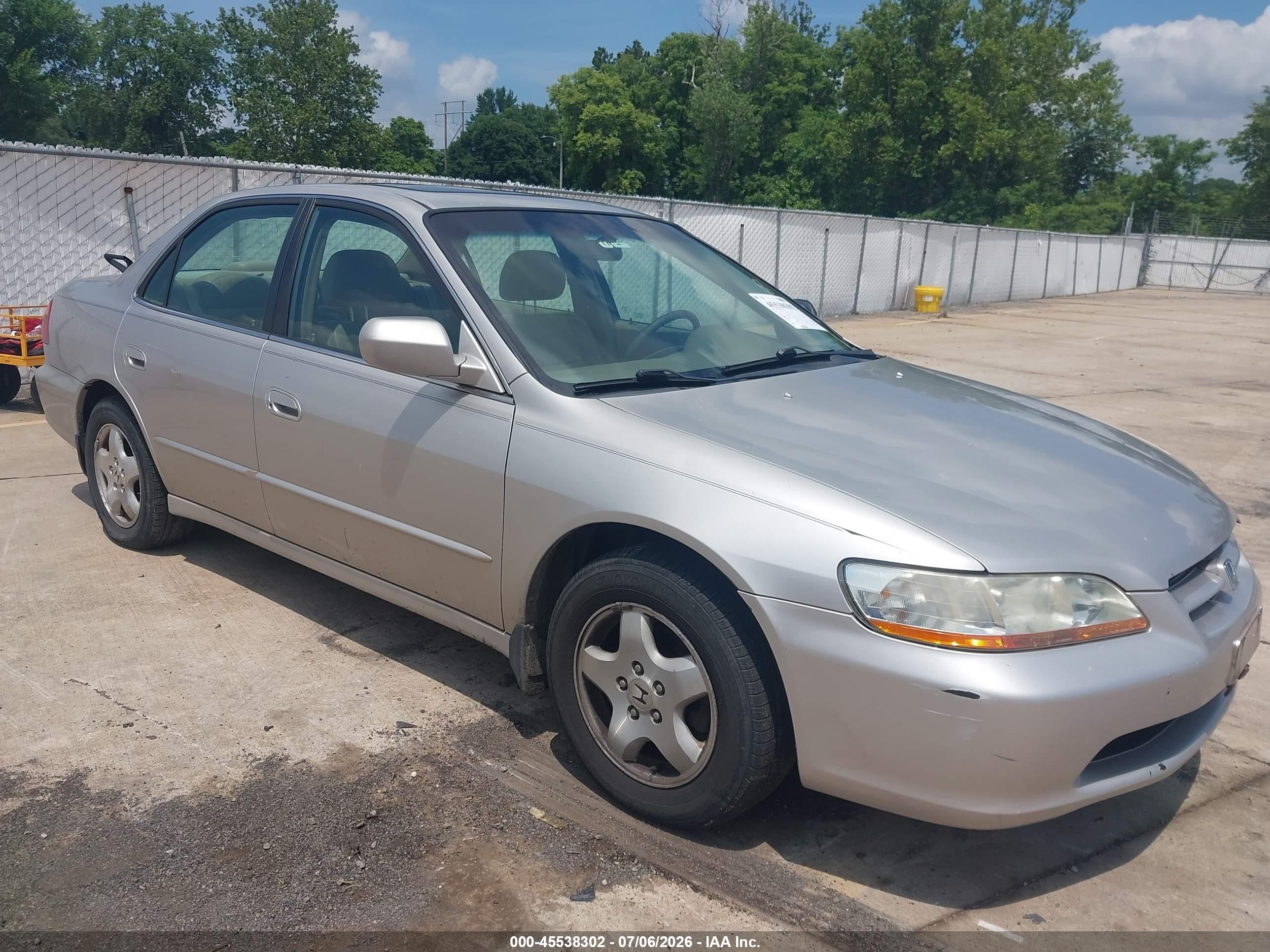 1999 Honda Accord Ex V6 Серебряный vin: 1HGCG1655XA051291