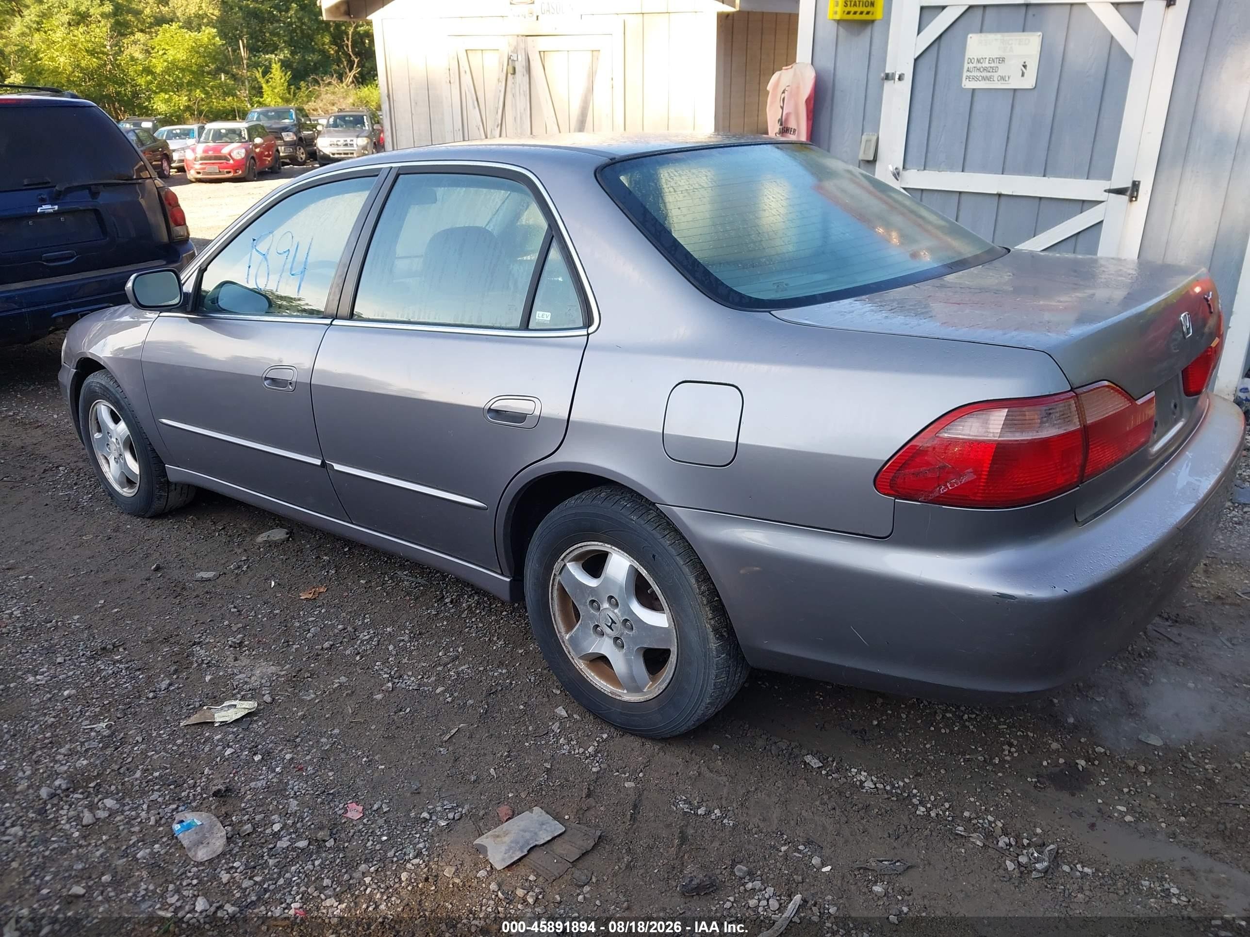 2000 Honda Accord 3.0 Ex Бежевый vin: 1HGCG1655YA070229