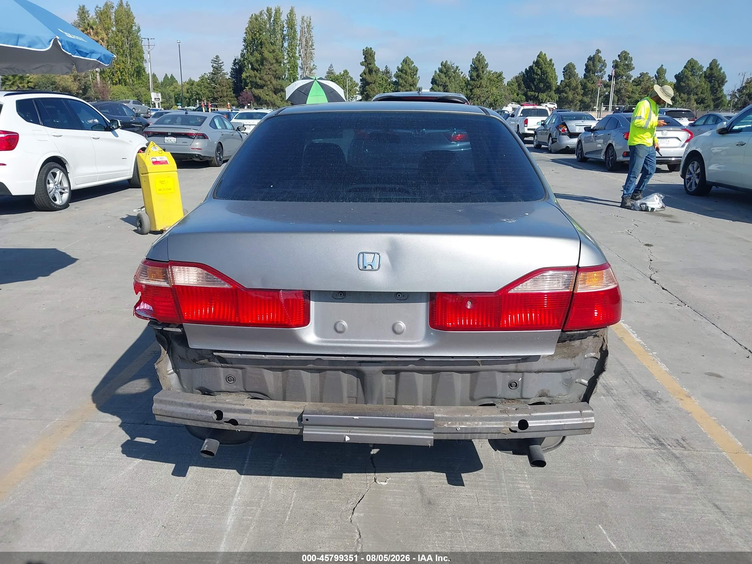 2000 Honda Accord 3.0 Ex Gray vin: 1HGCG1655YA101706