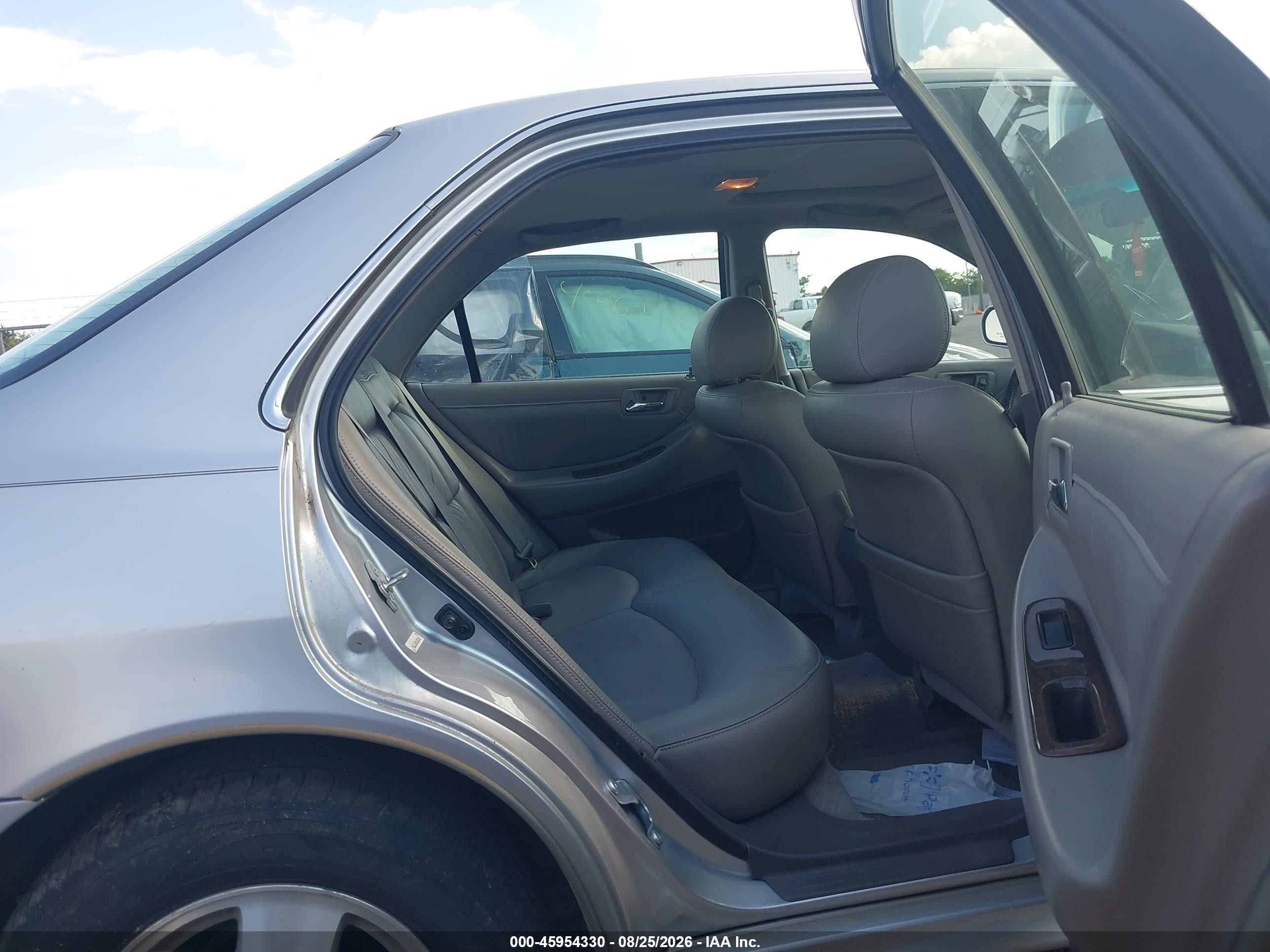 2001 Honda Accord 3.0 Ex Silver vin: 1HGCG16561A035365