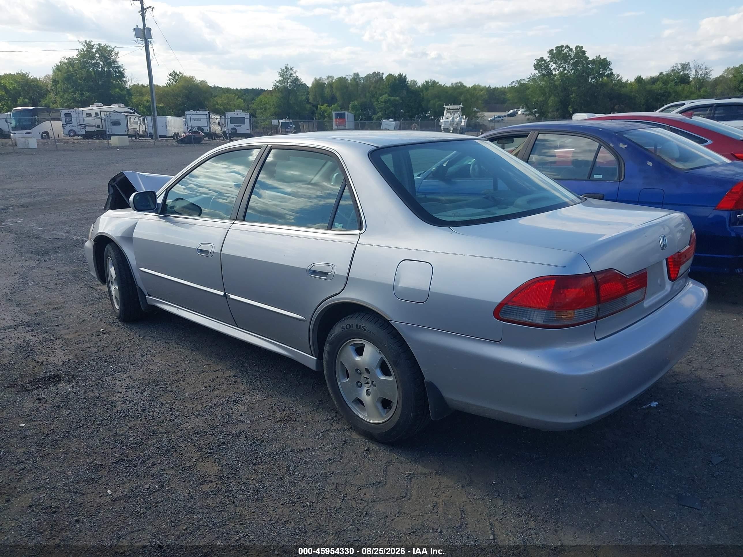 2001 Honda Accord 3.0 Ex Silver vin: 1HGCG16561A035365