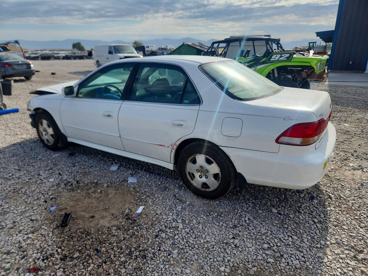 2002 Honda Accord Ex White vin: 1HGCG16562A012279