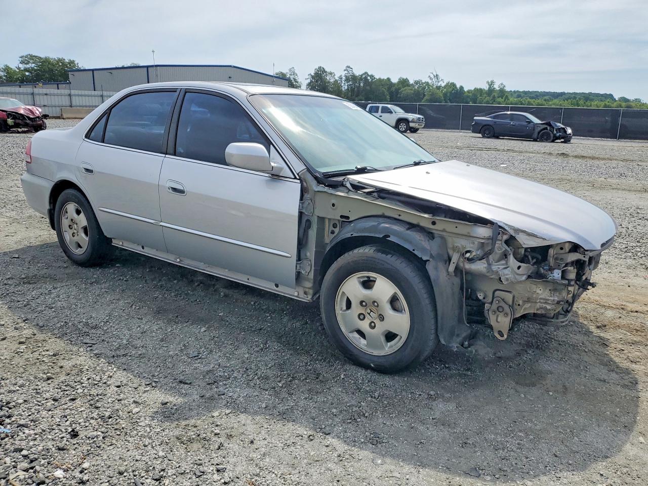 2002 Honda Accord Ex Silver vin: 1HGCG16562A027199