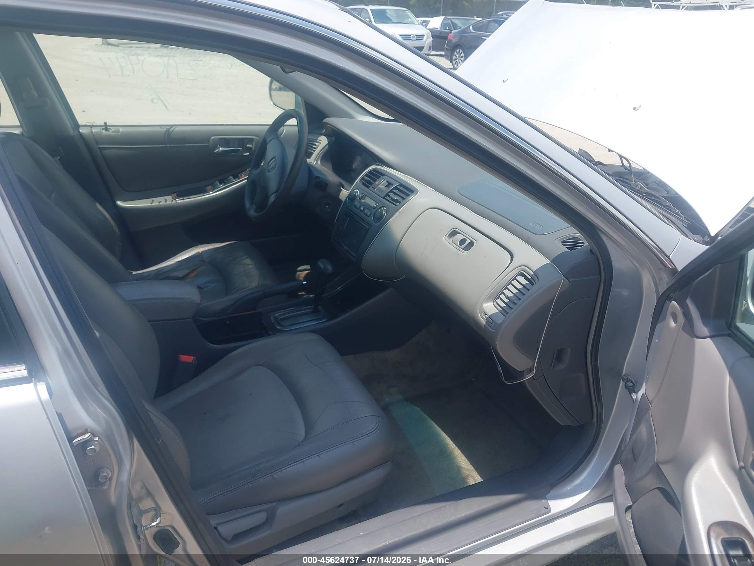 2002 Honda Accord 3.0 Ex Silver vin: 1HGCG16562A044424
