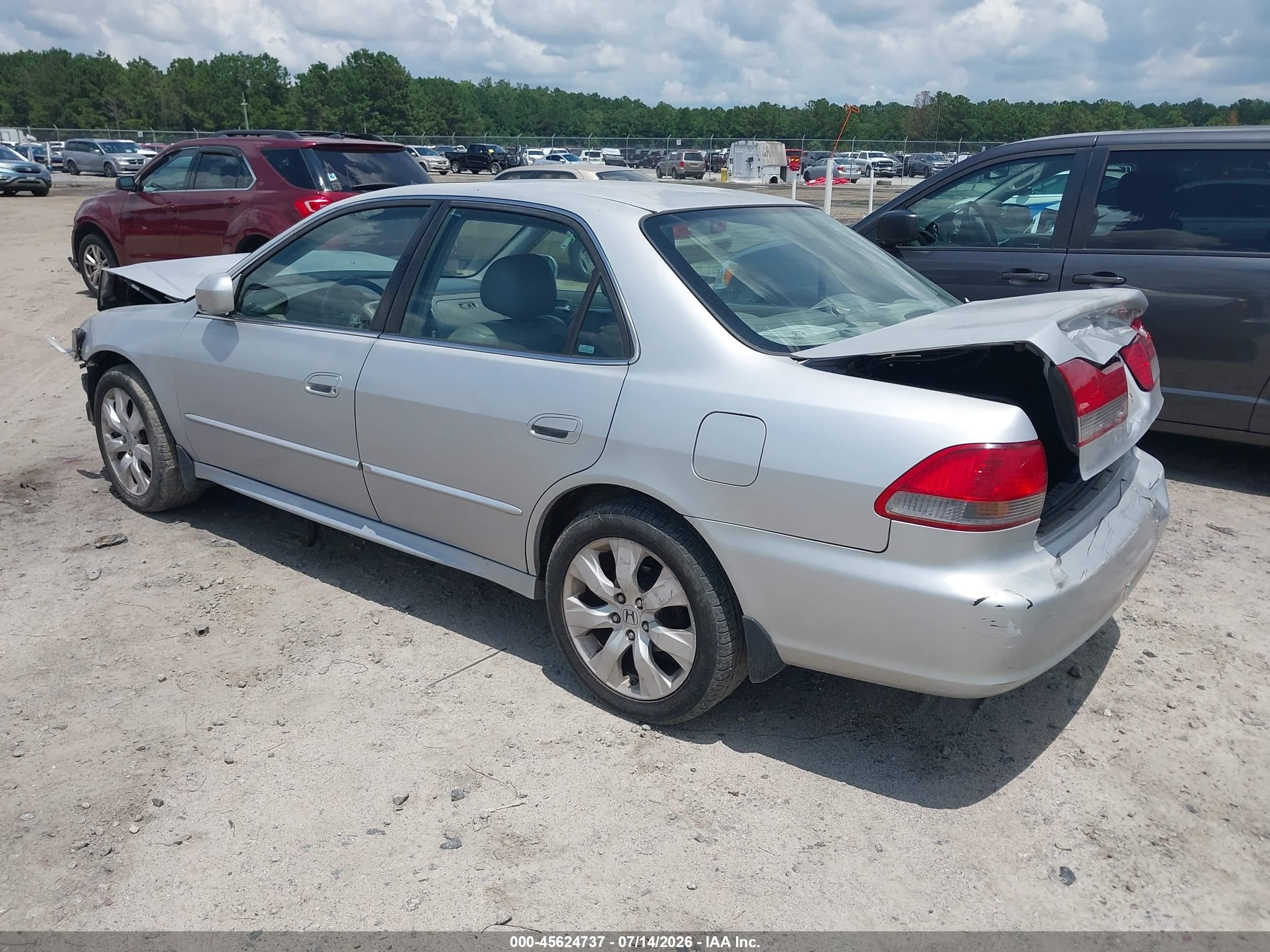 2002 Honda Accord 3.0 Ex Silver vin: 1HGCG16562A044424