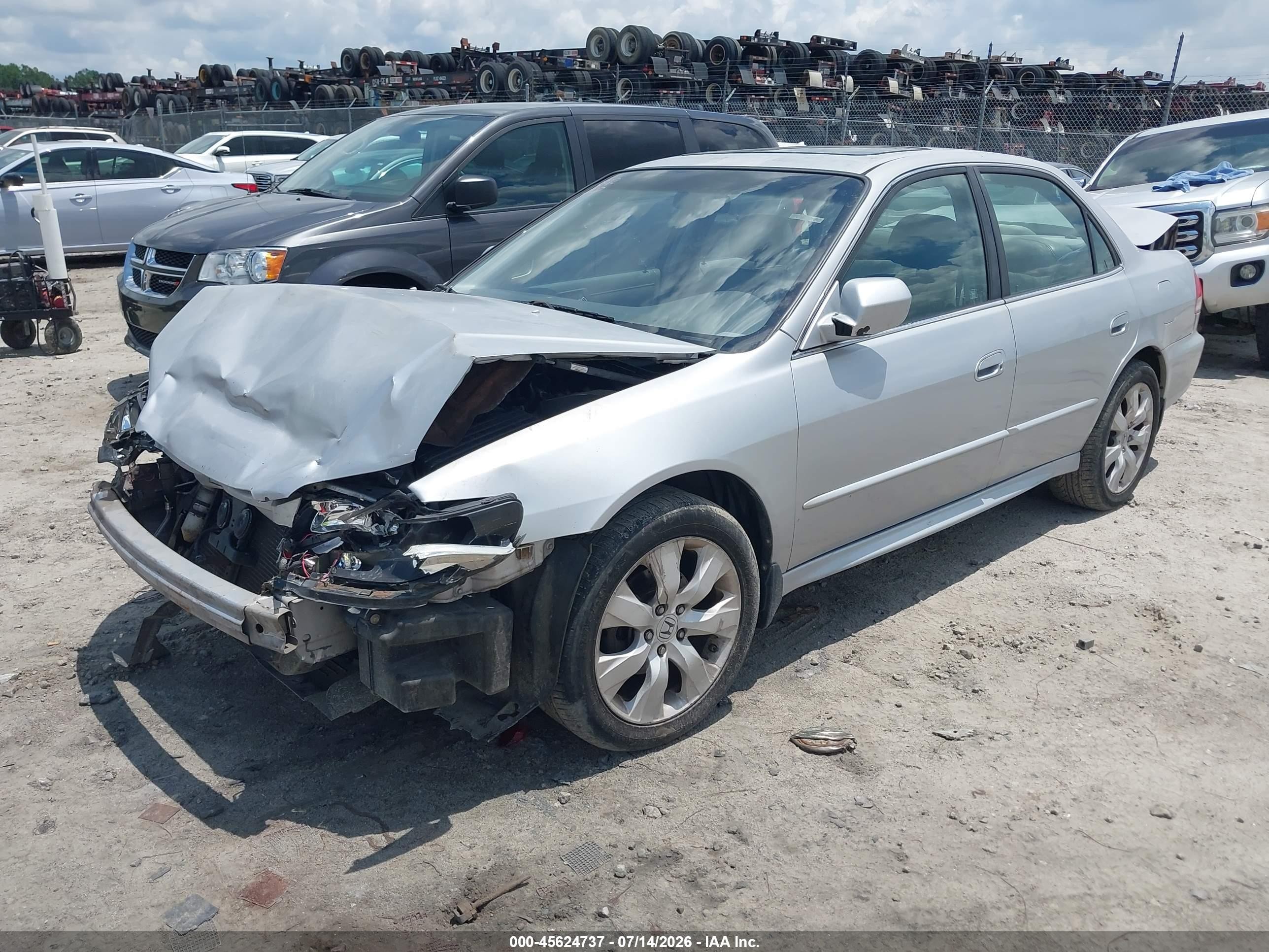 2002 Honda Accord 3.0 Ex Silver vin: 1HGCG16562A044424