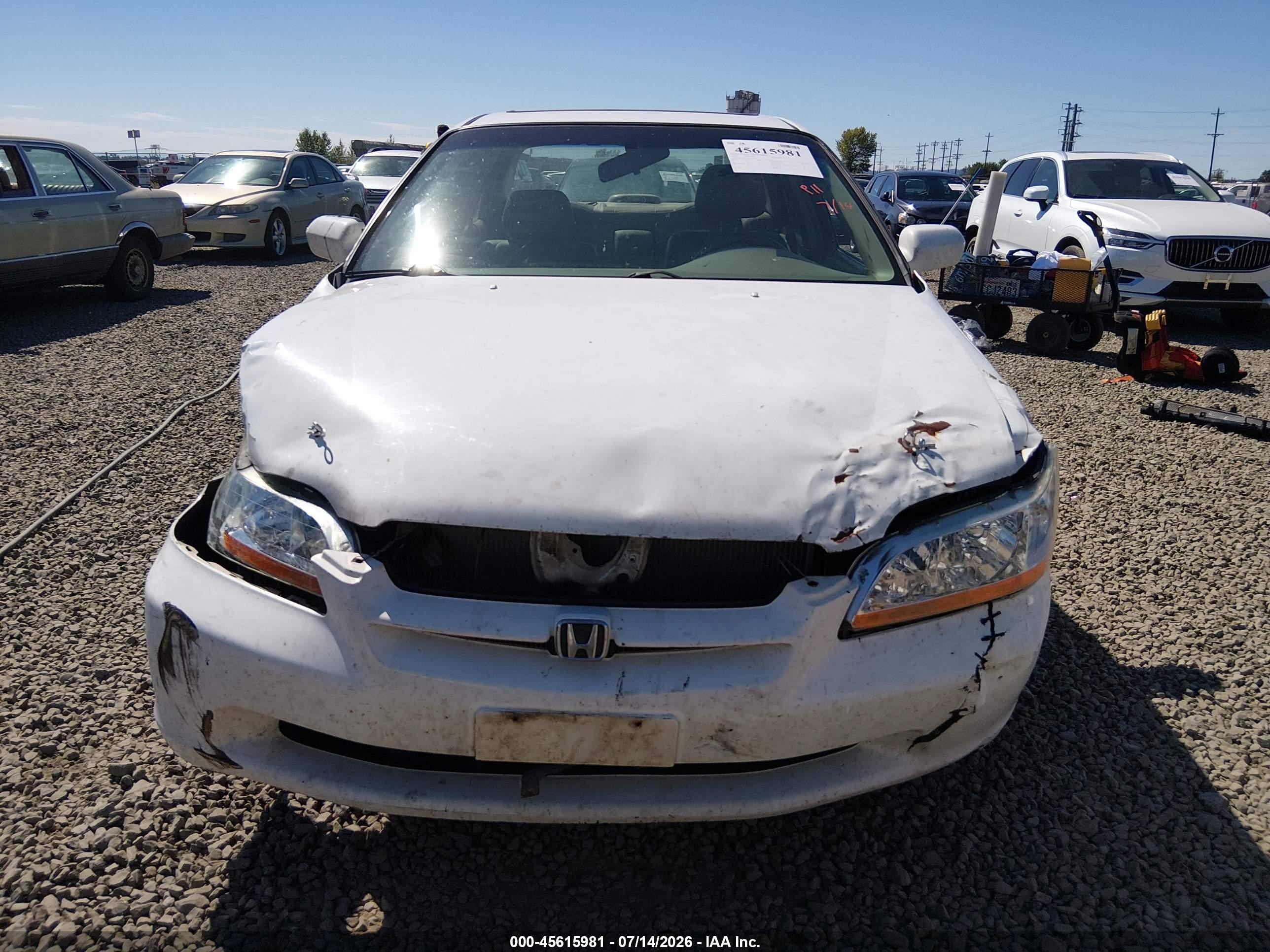 1998 Honda Accord Ex V6 Белый vin: 1HGCG1656WA046762