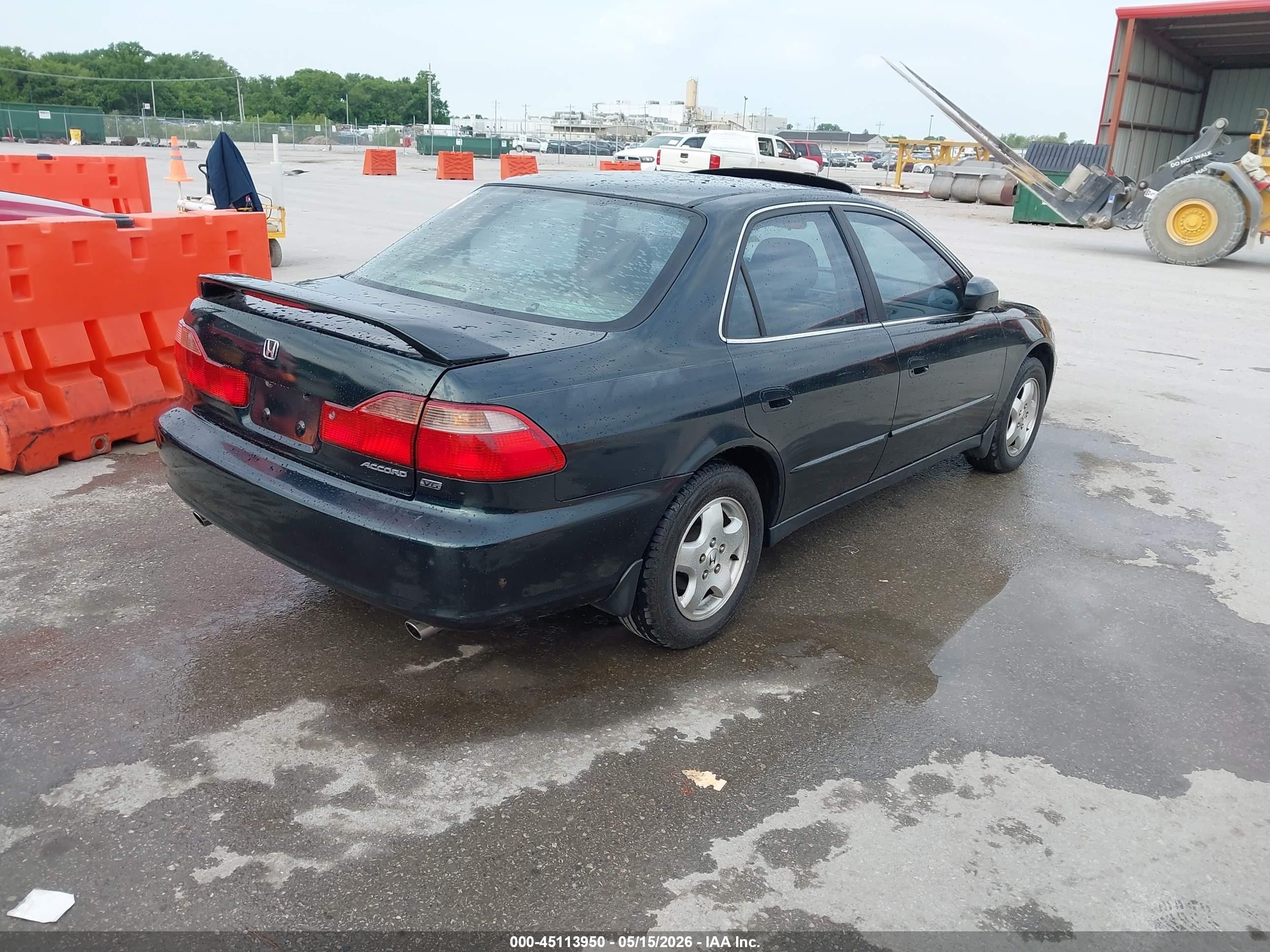 2000 Honda Accord 3.0 Ex Black vin: 1HGCG1656YA015093