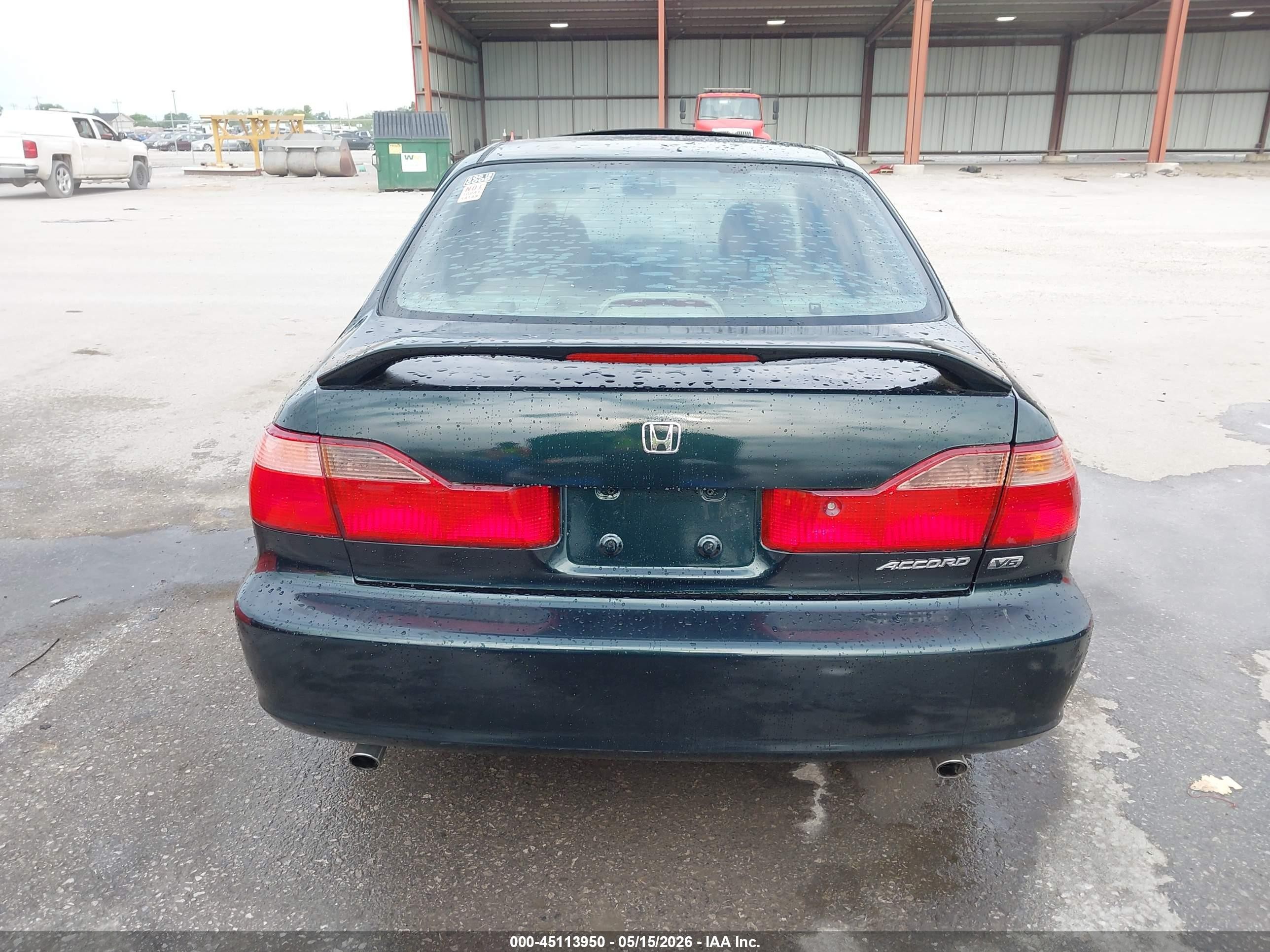2000 Honda Accord 3.0 Ex Black vin: 1HGCG1656YA015093